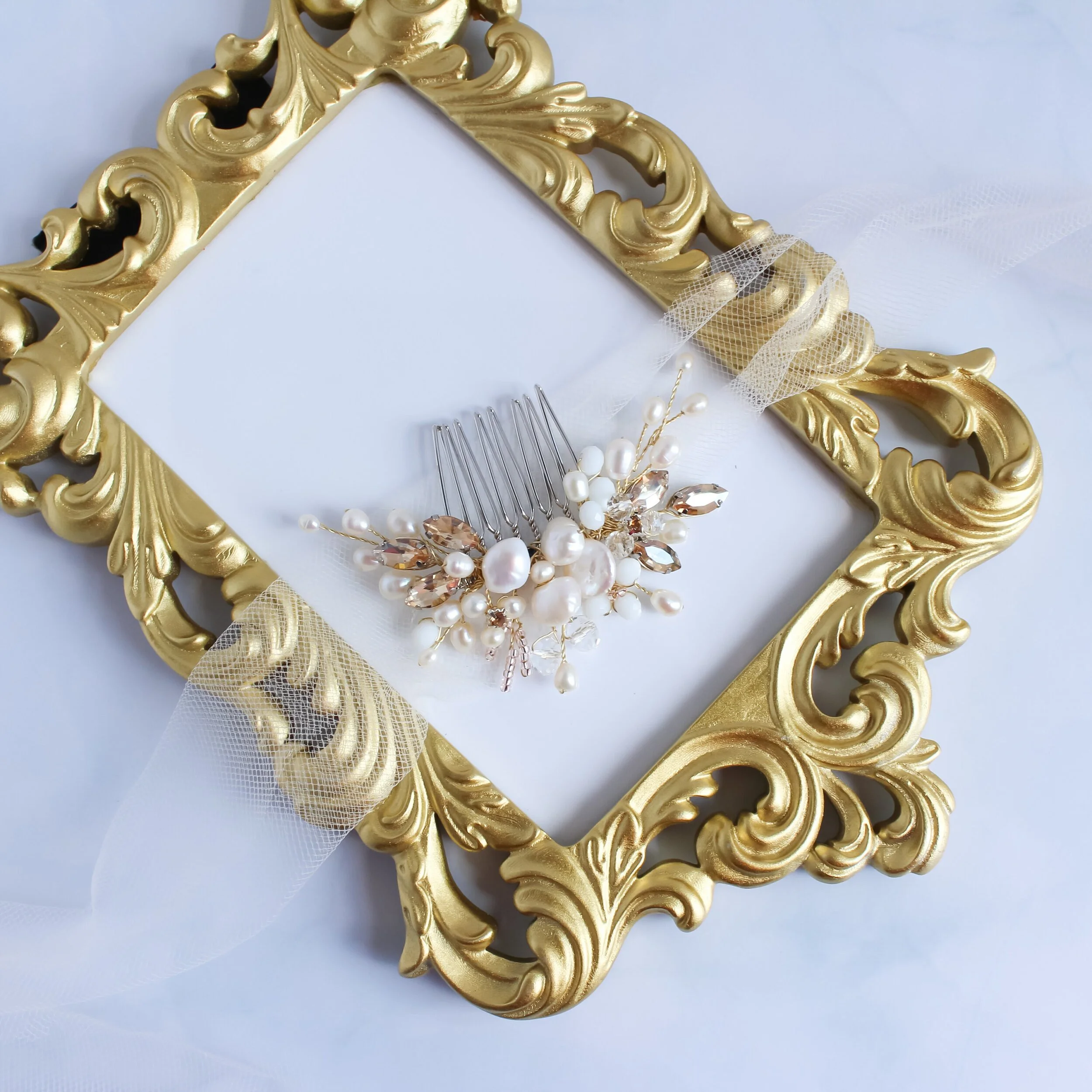 Pearl wedding hair comb, Rhinestone bridal hair clip, Gold hair comb, Crystal hair wreath, Floral hair comb, Bridesmaid hair pin, Rustic hair comb