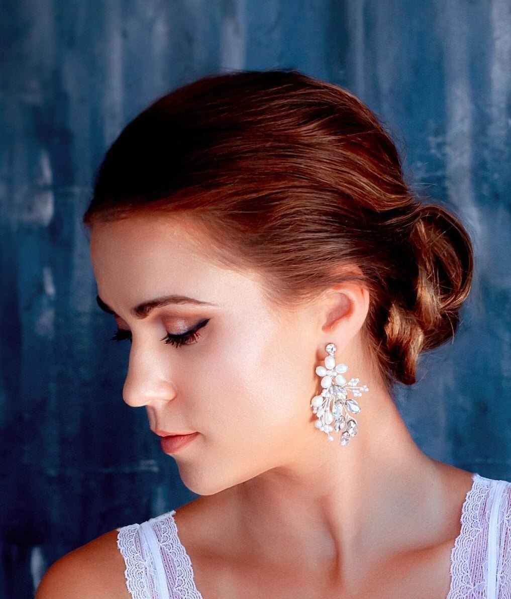 bridal pearl statement earrings, modern bride earrings, pearl bridal jewelry