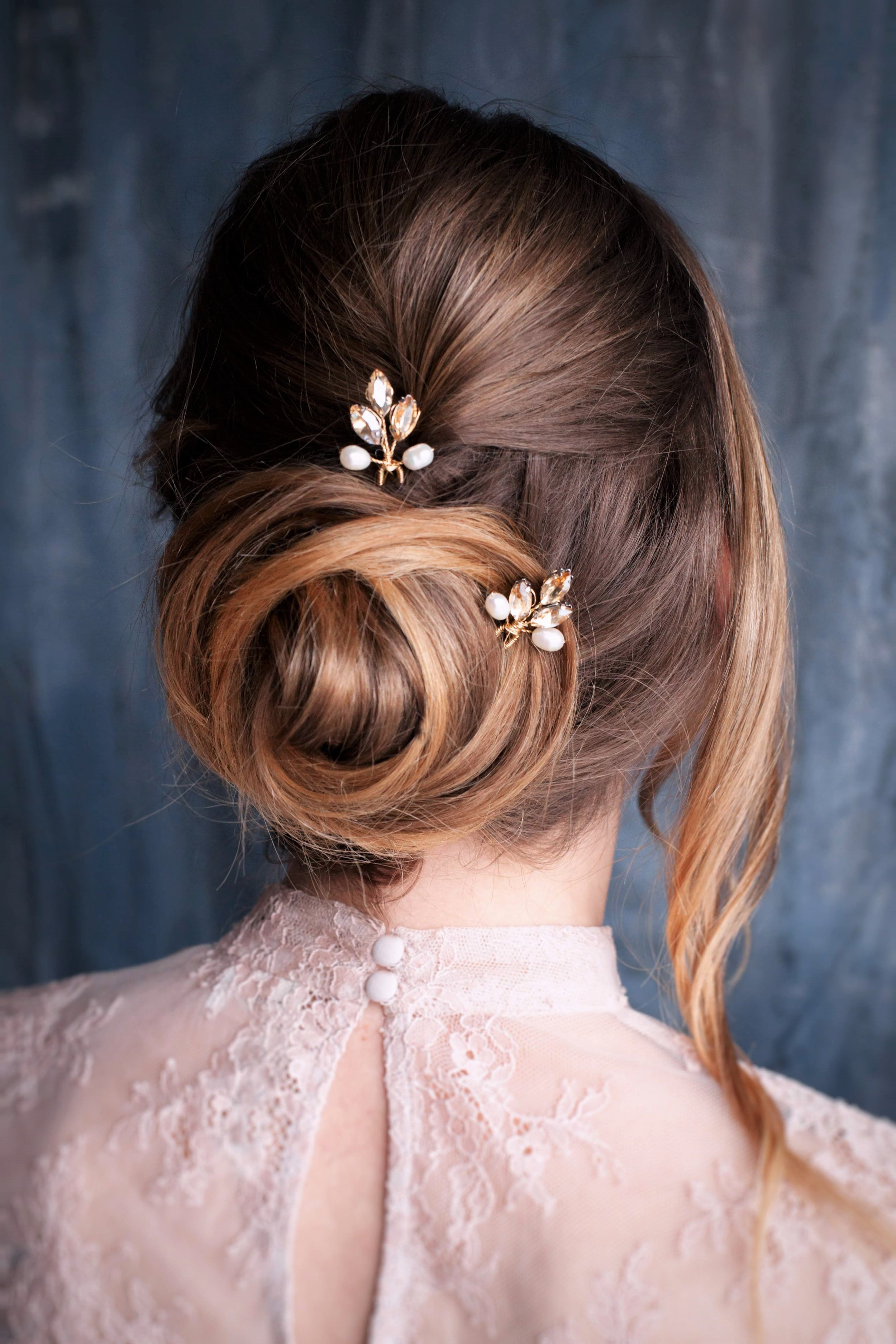 Gold Bbanch bridal hair pins.jpg