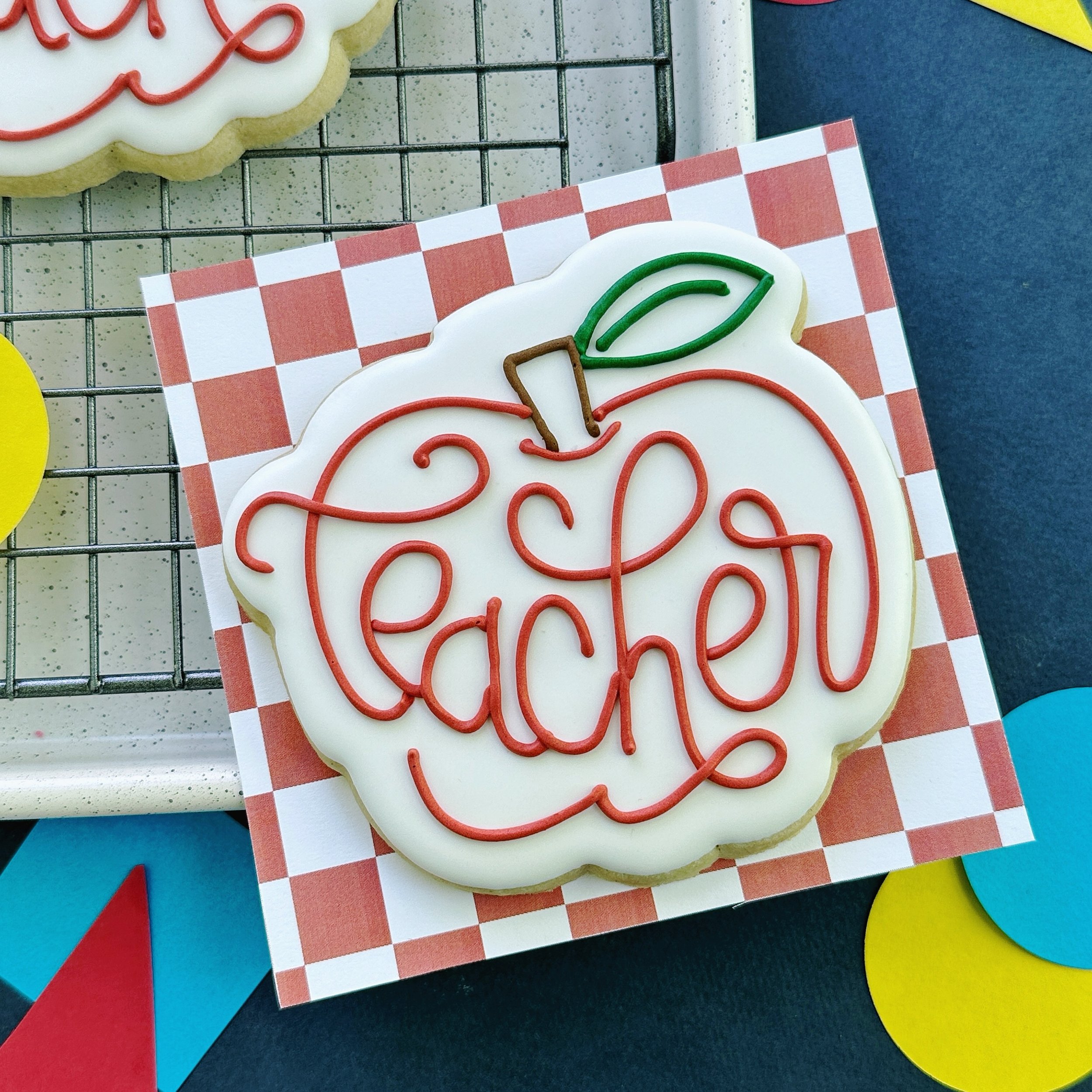 Thanks to @kaleidacuts for making the perfect teacher appreciation cutter. I didn&rsquo;t have to think too hard with this presale, and I love it! 😂
Preorders are still live through Monday. 

#teacherappreciation #teacherappreciationcookies #customc