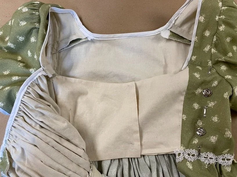 A close up of the apron front