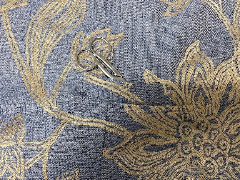 A close up of my functioning welt pocket 