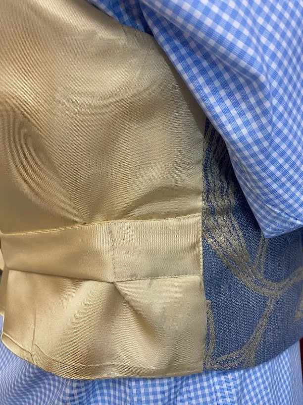 Some topstitching details for for the belt