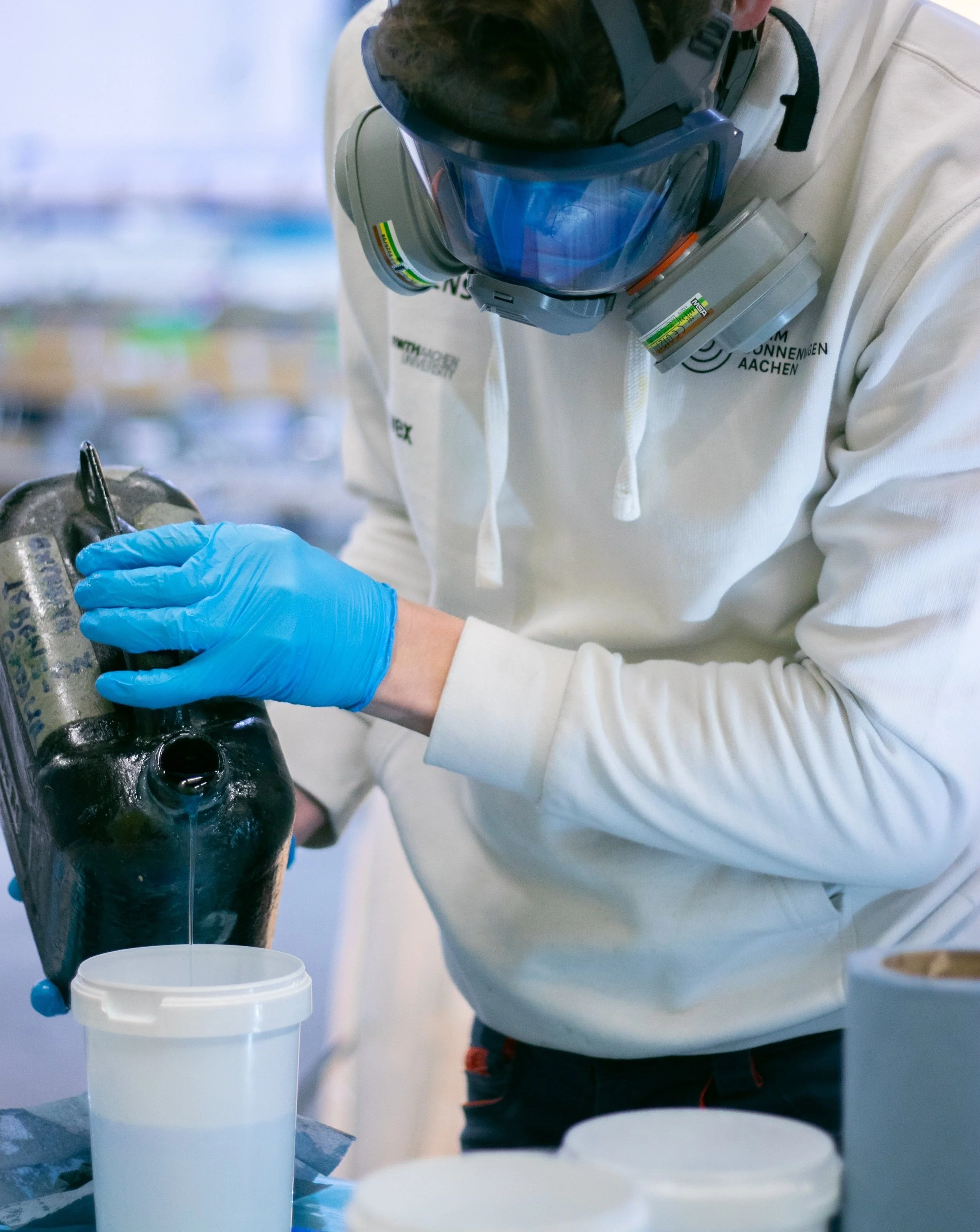 From Carbon Fibre to Complex Tools — Team Sonnenwagen Aachen