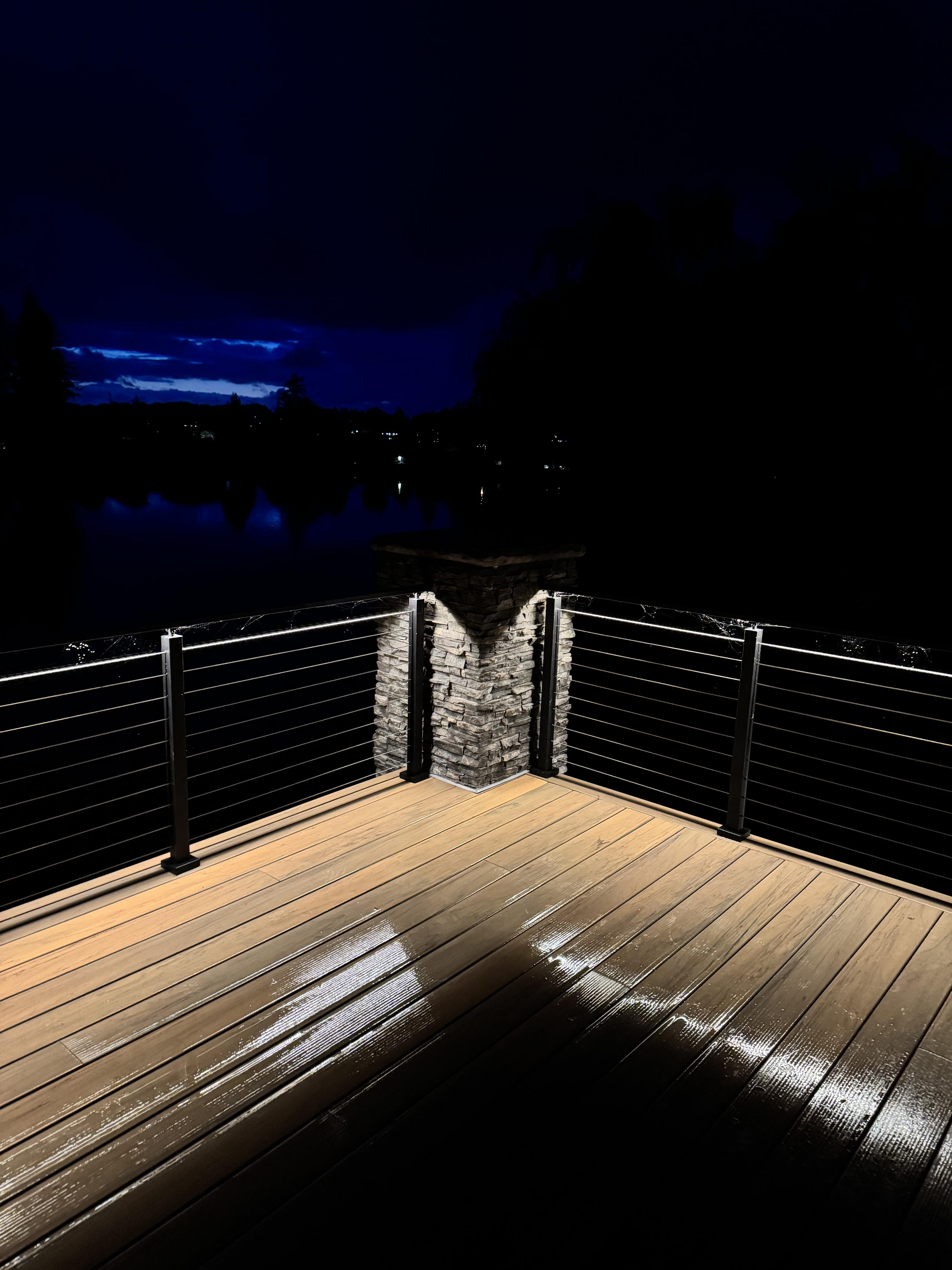 Cable railing with lights