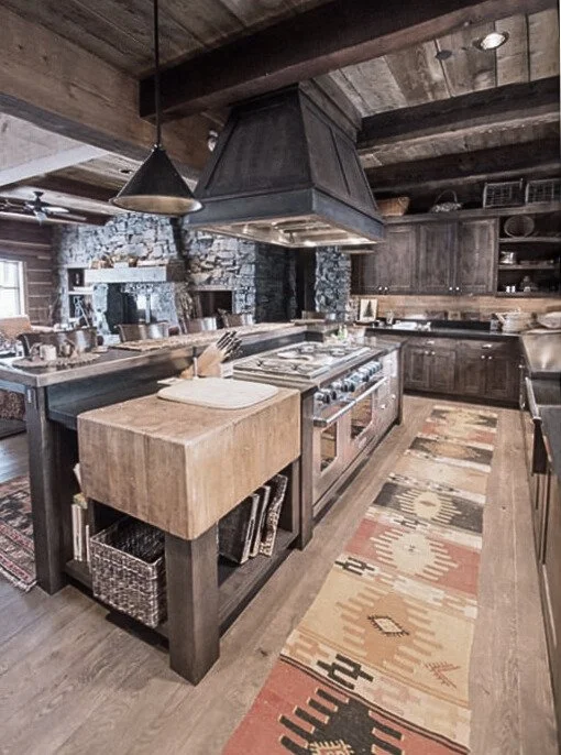 cab_amanjarvi_middle (1) - Edited.jpg