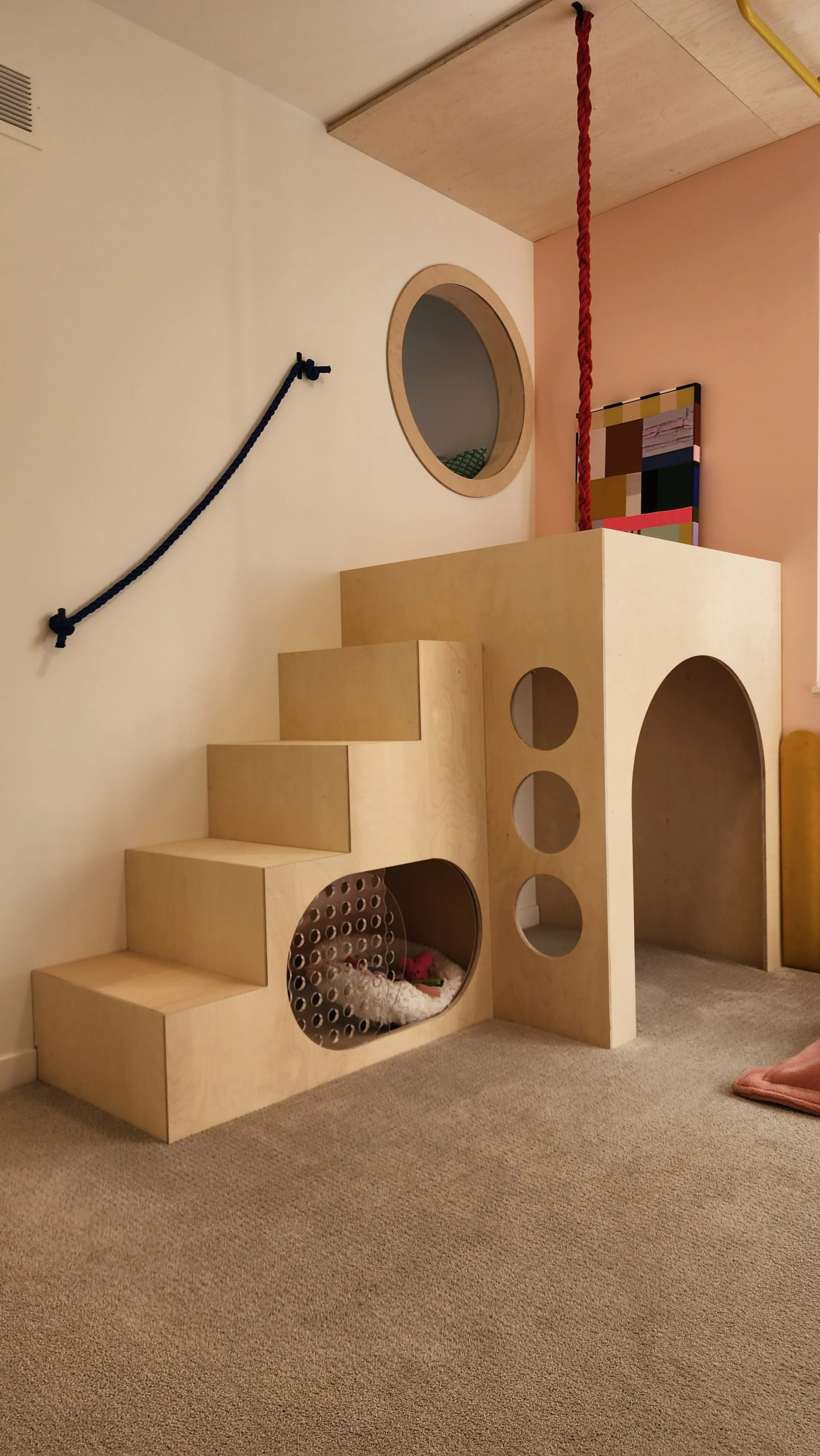 playroom-tower-circle.jpg