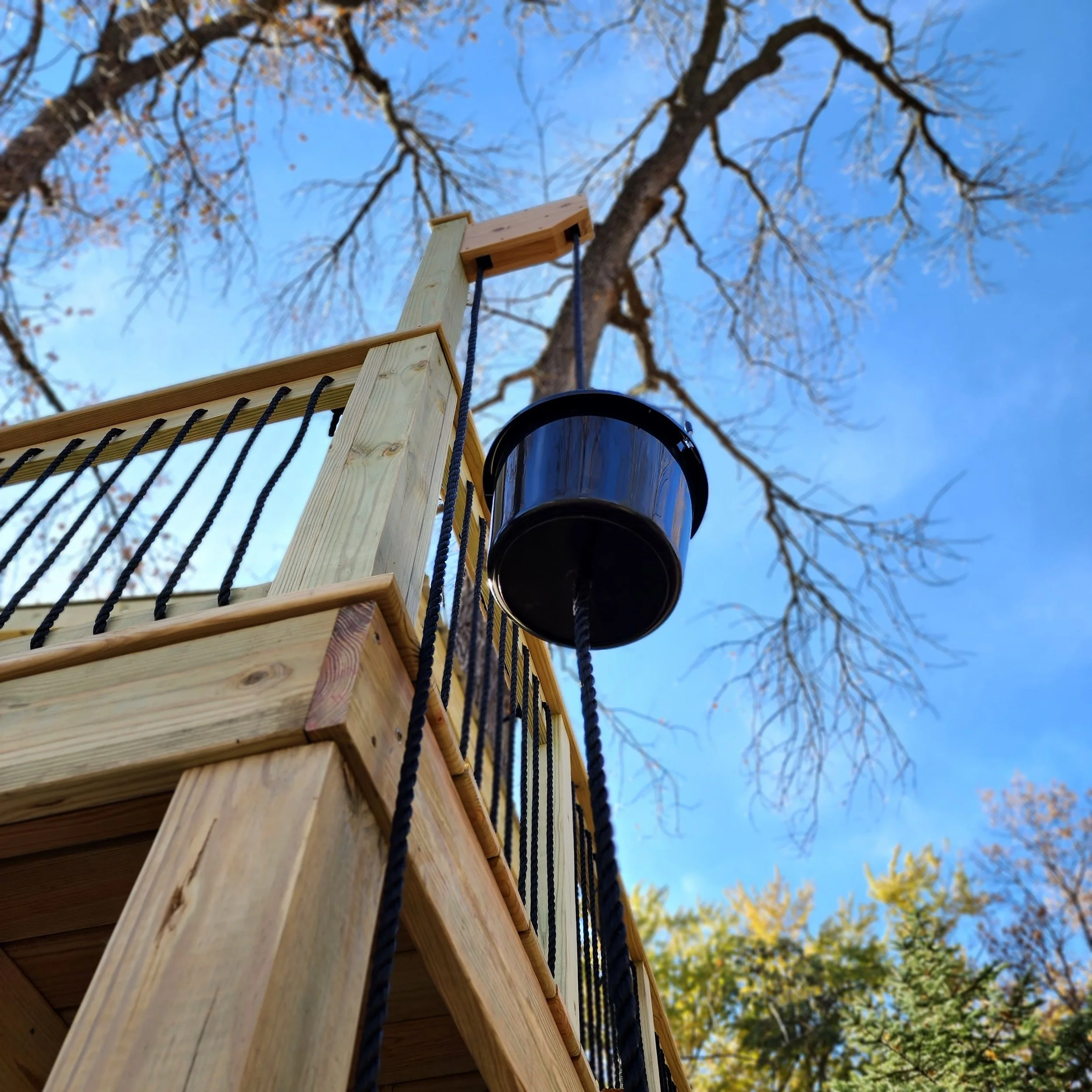 custom tree fort bucket elevator