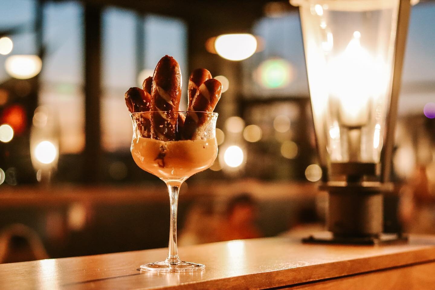 Have you tried any of our Bites yet? Our soft Pretzel Coupe featuring pretzel baguettes with warm beer cheese is a fan favorite 🥨