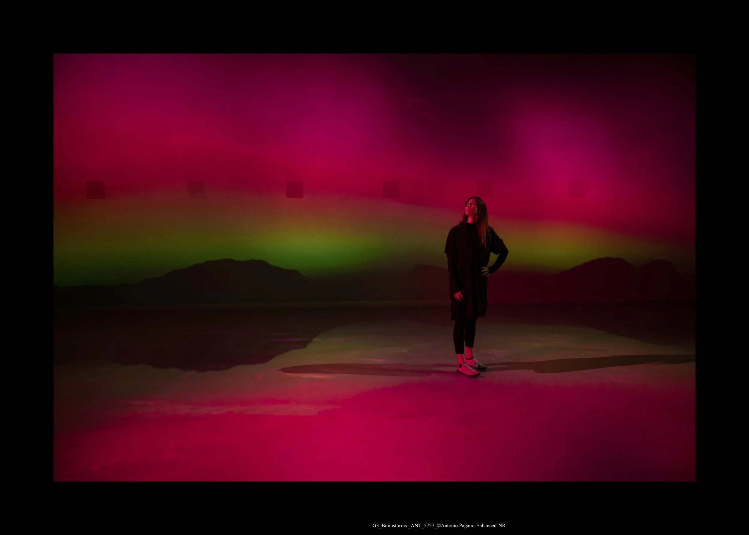 Gala Wright, daughter of Pink Floyd keyboardist Rick Wright and curator of Brainstorms, during the opening sequence of the brain-data visualization of ‘The Great Gig In The Sky’.
Photo: Antonio Pagano