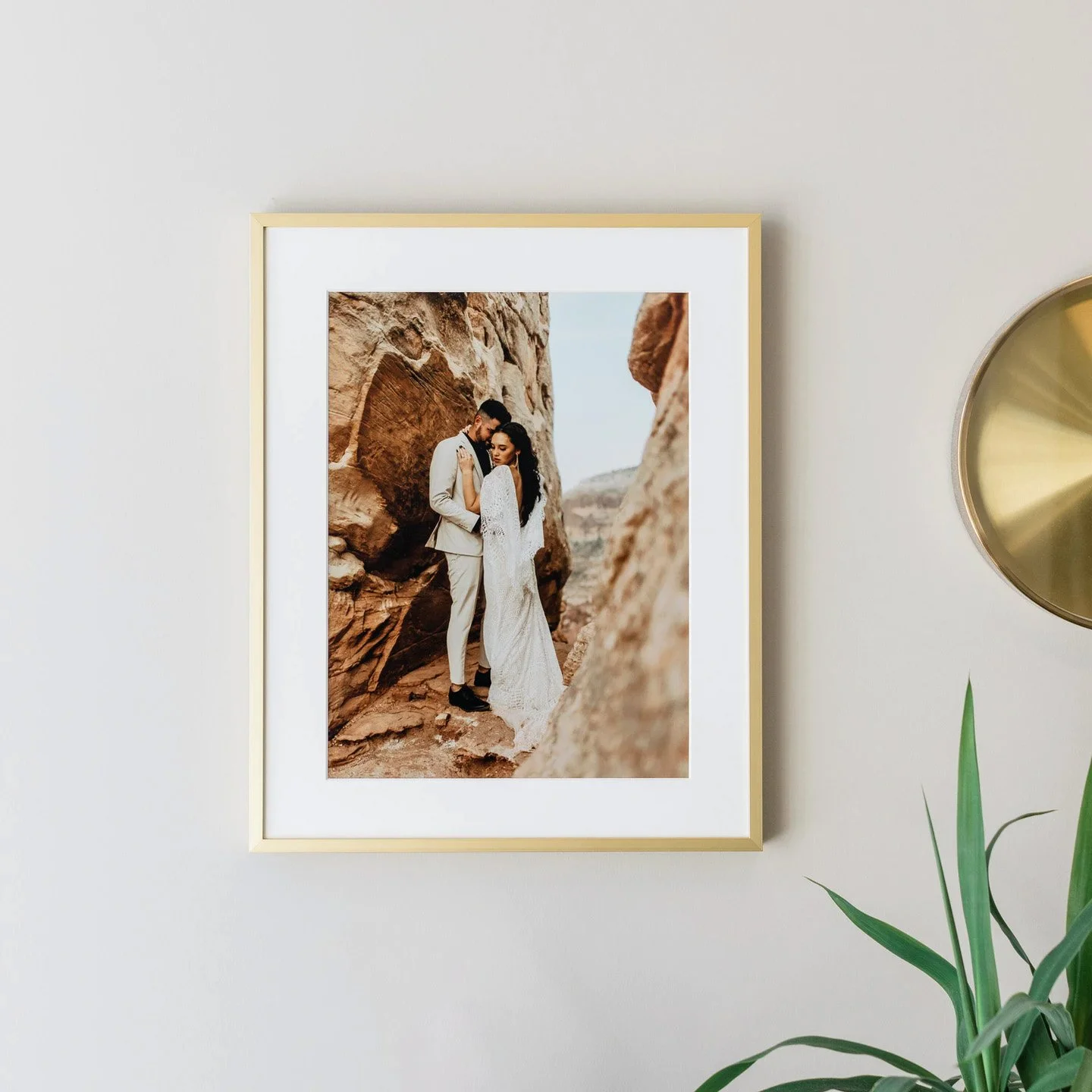 whcc_gold-modern-metal-matted-framed-print_lifestyle.jpg