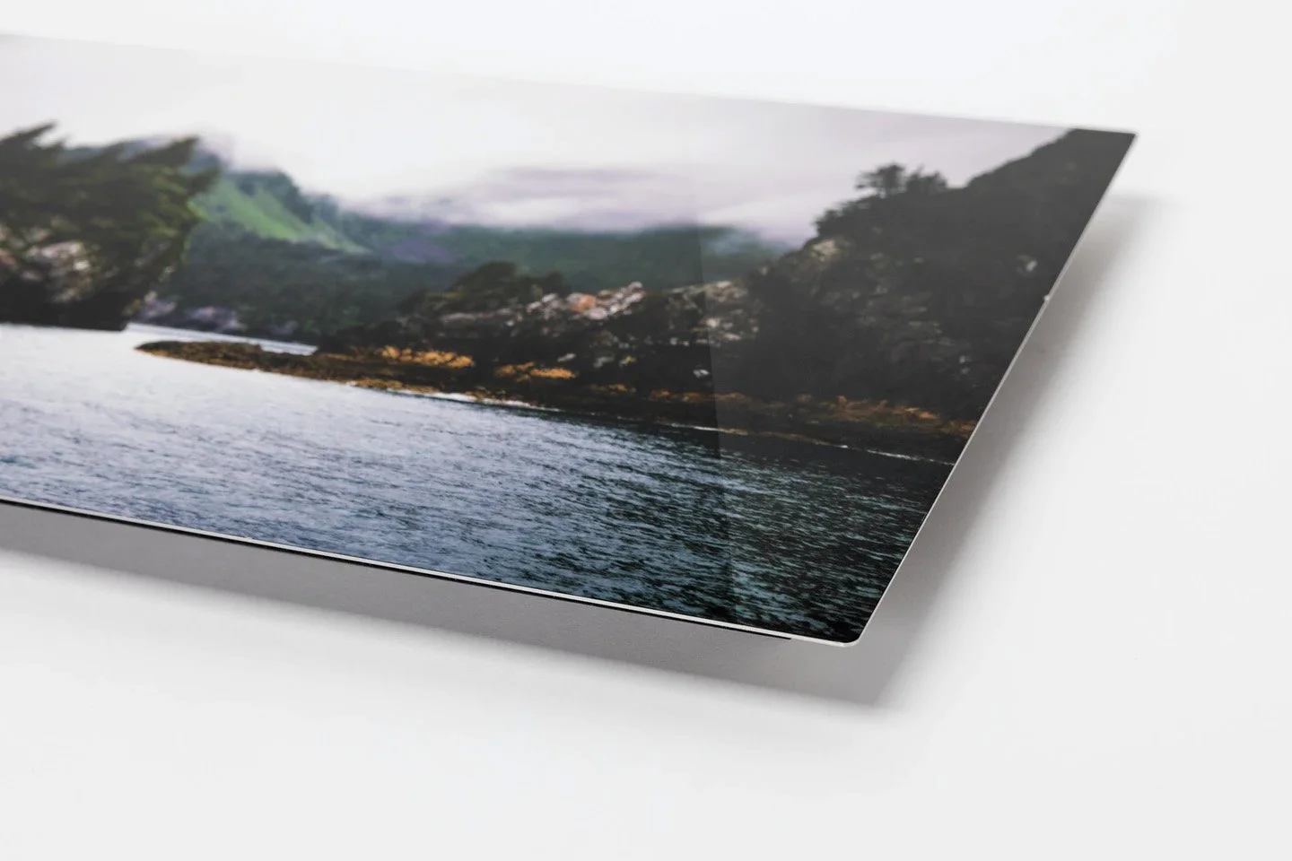 whcc_metal-print_detail-corner.jpg