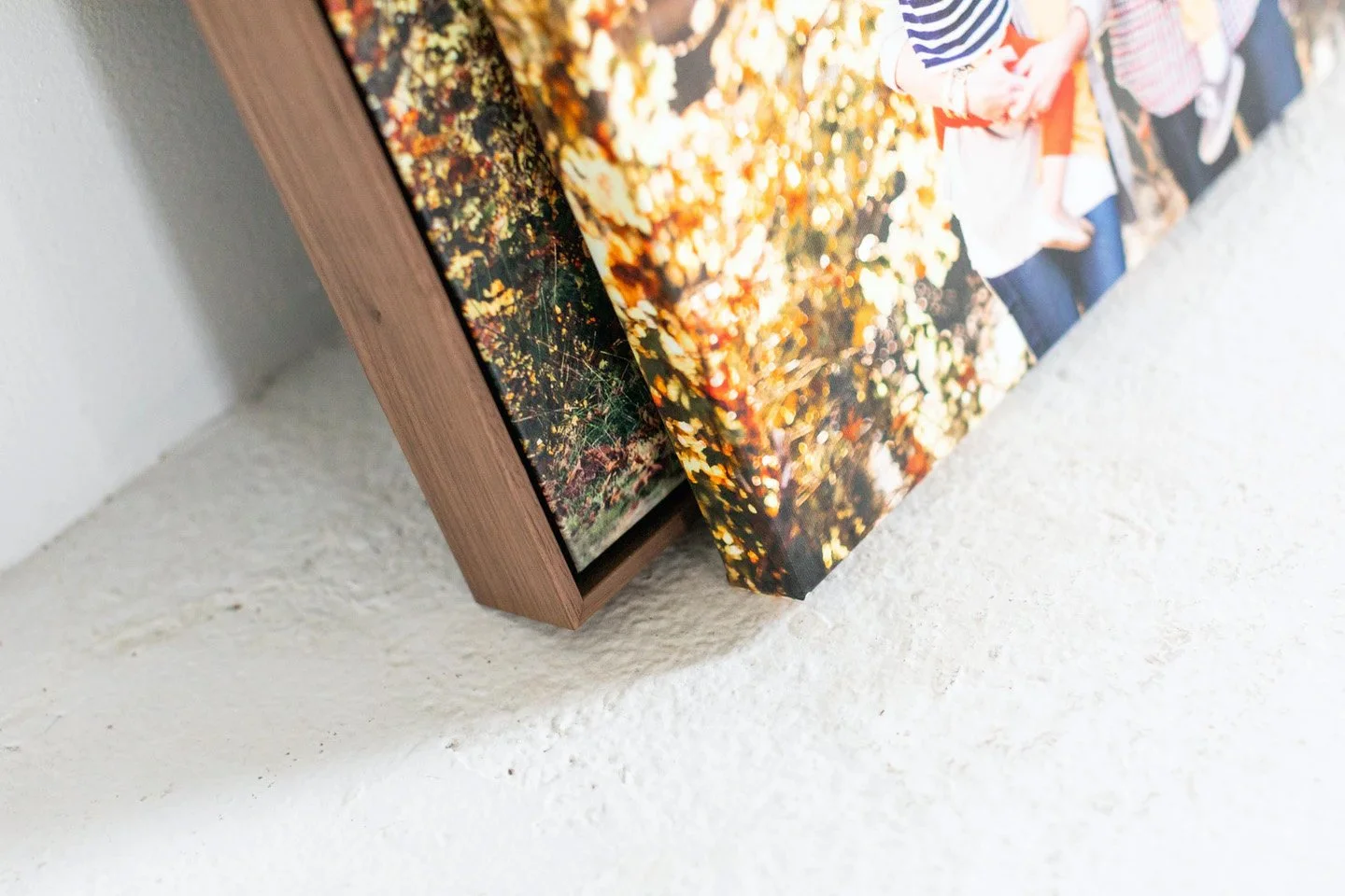 whcc_gallery-wrap-and-float-frame-corner_detail_compare.jpg