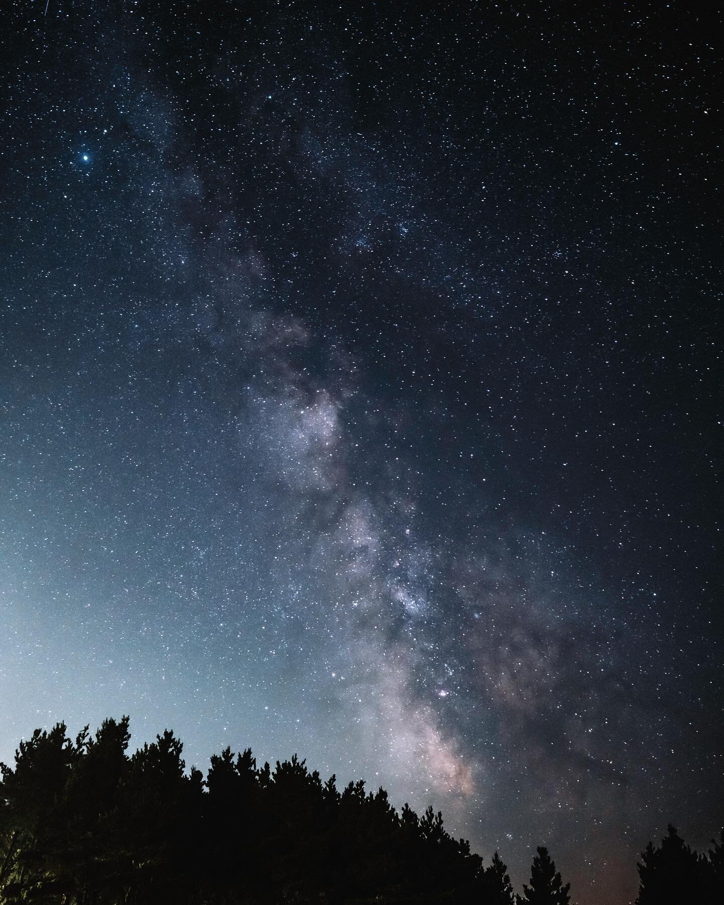 Last night the stars were out in full force and I just knew that I needed to get some photos!
So a little before midnight I set up my tripod and pointed it upward towards the heavens!

#longexposure #astro #astrophotography #milkyway #galaxy #nightph