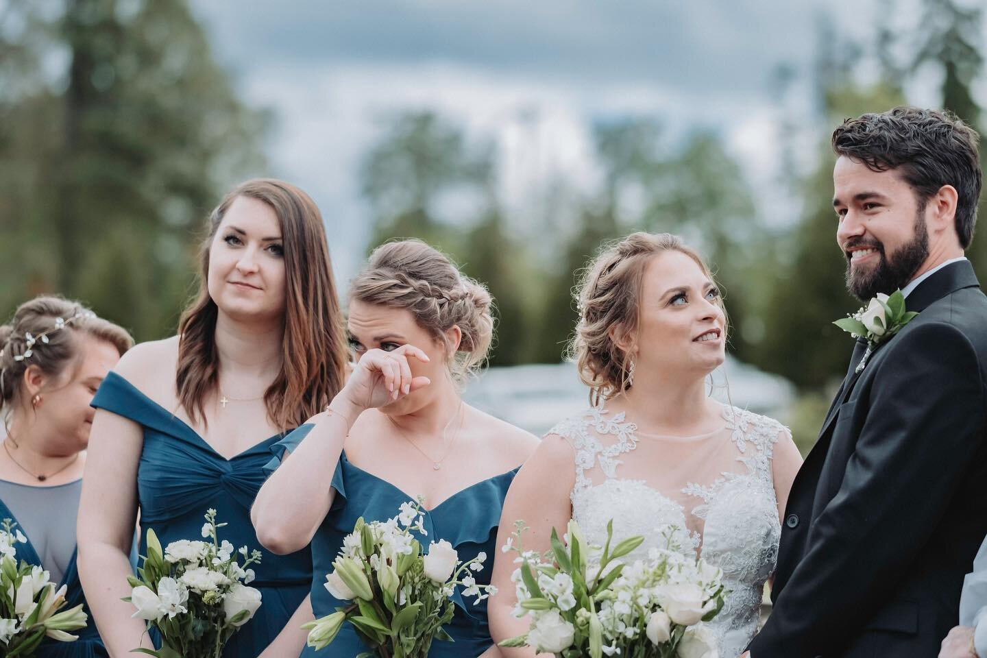 One of the best things about being a secondary photographer at a wedding is that you get to capture those different angles and those fun in-between moments! And even though we got rained and hailed on, it was still a really fun time!

#photography #p