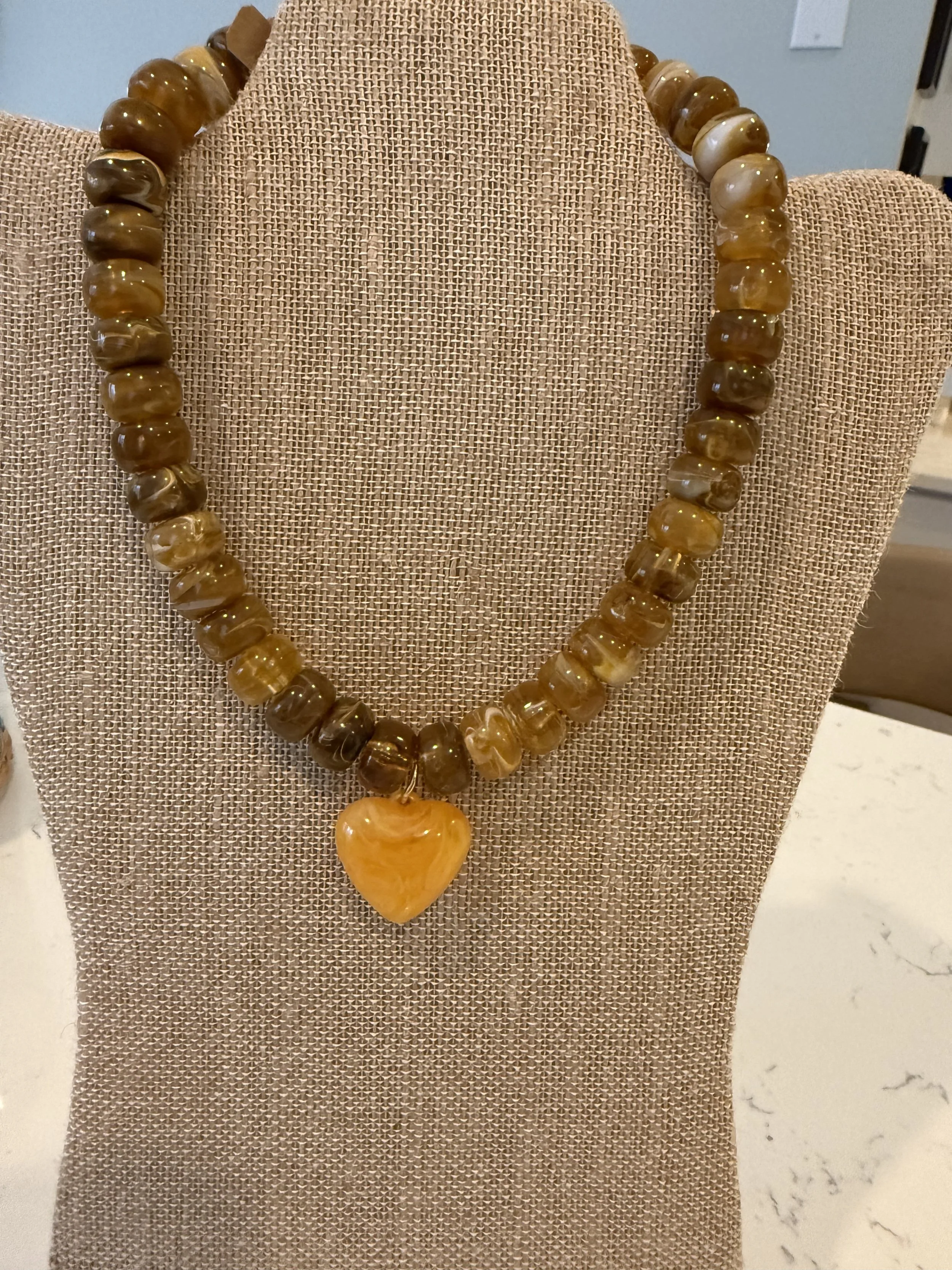 Chunky brown beaded heart necklace 18”
