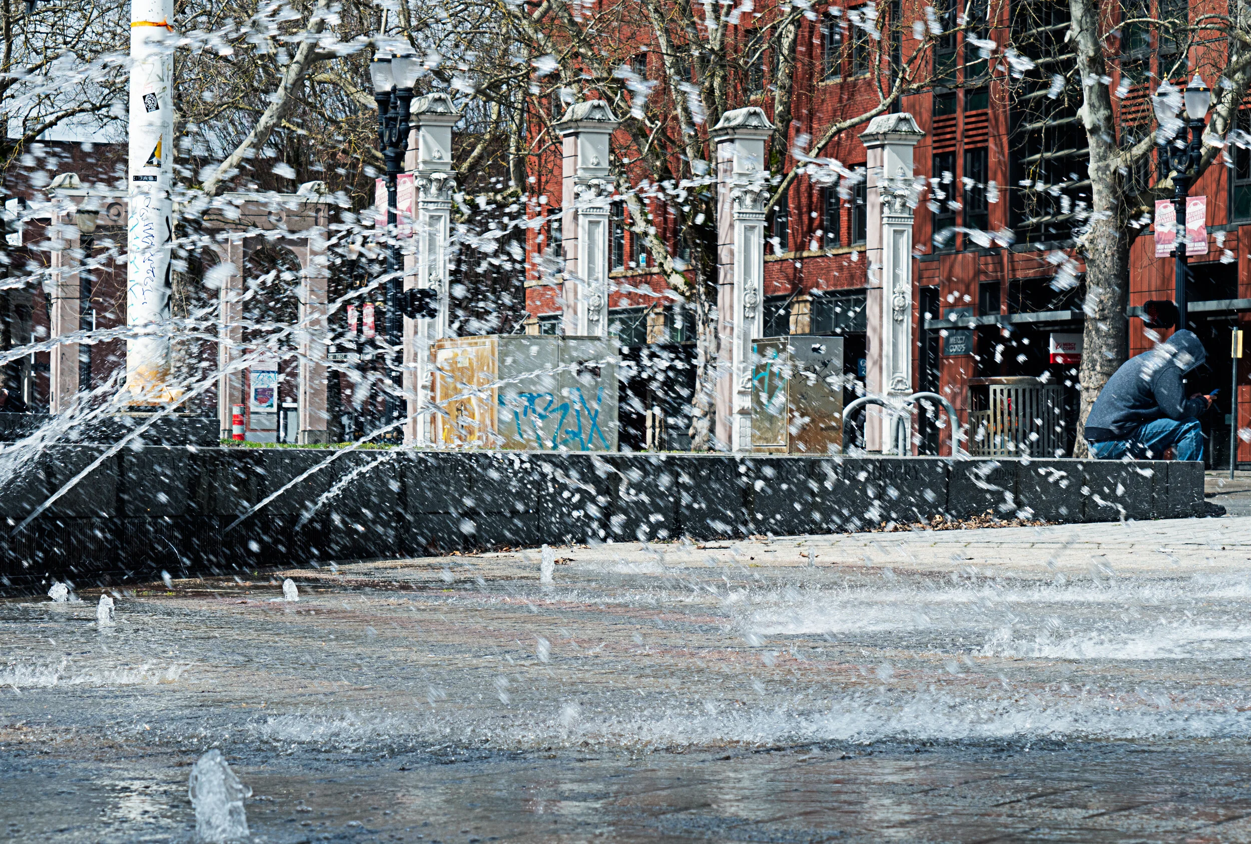 Fountain at Tom Mccall Waterfront Park
