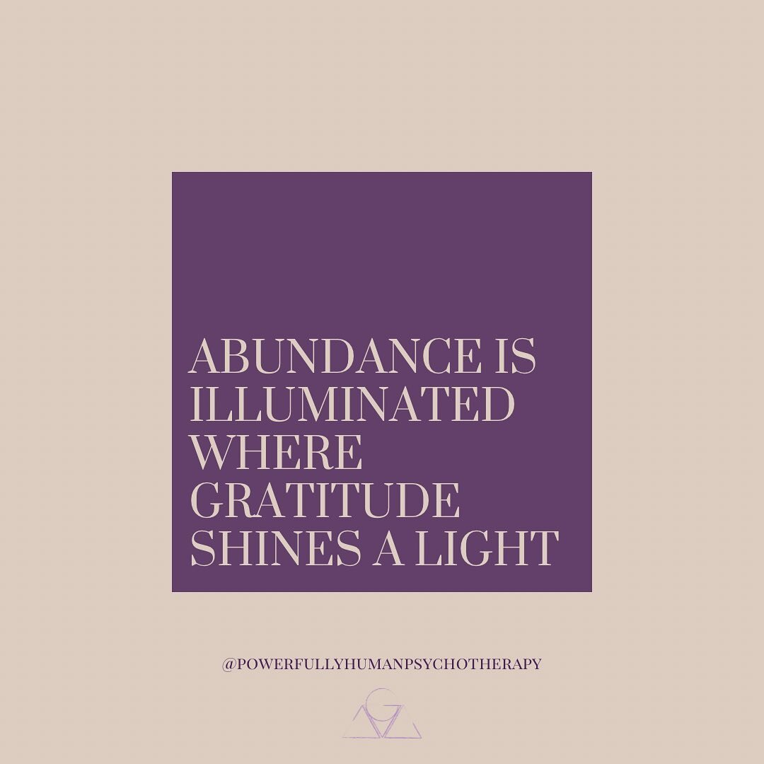 Abundance mindset 👑 the idea that your experience of abundance is defined by your perception.
Gratitude shifts your focus towards what you do have, increasing your perception of abundance. 
Great power lies in your perception💪🏽 perceiving with gra