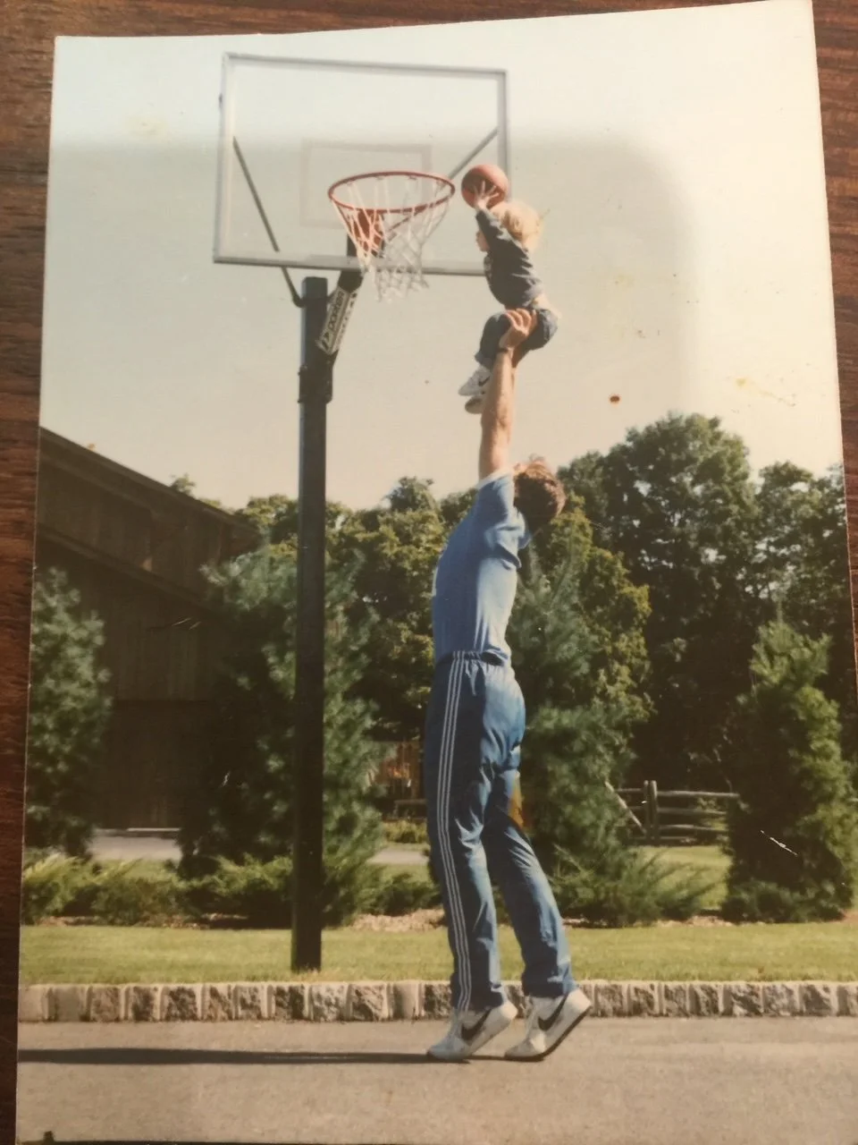 Lifting dunk.JPG