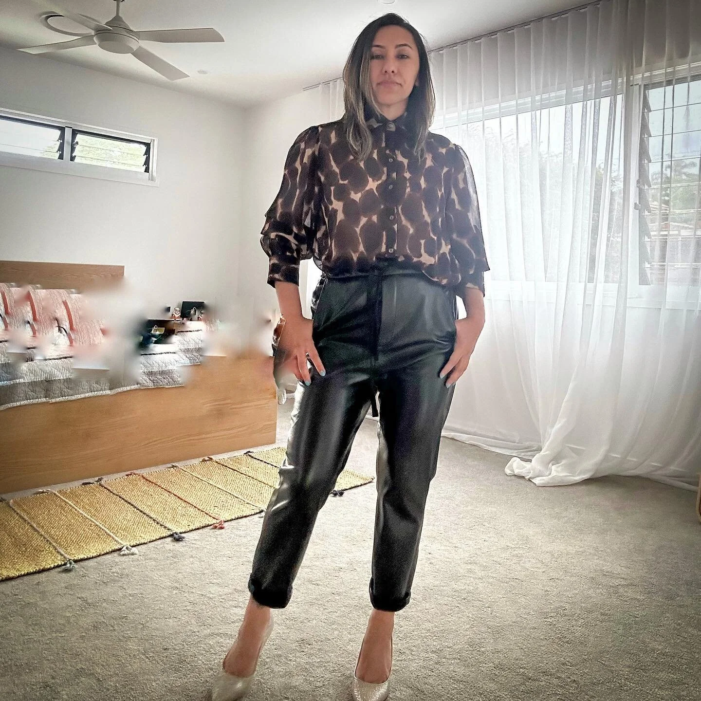 When fashion is infused with purpose and intention, it becomes a powerful tool for self-expression and self-empowerment.

🧚&zwj;♀️ With my guidance, you can learn how to make intentional fashion choices that align with your values and elevate your e