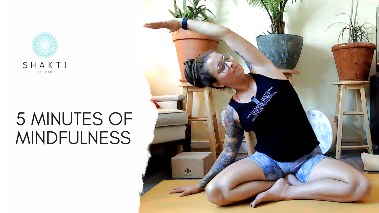 5 Minutes of Mindfulness with Angela 10 mins ·All Levels