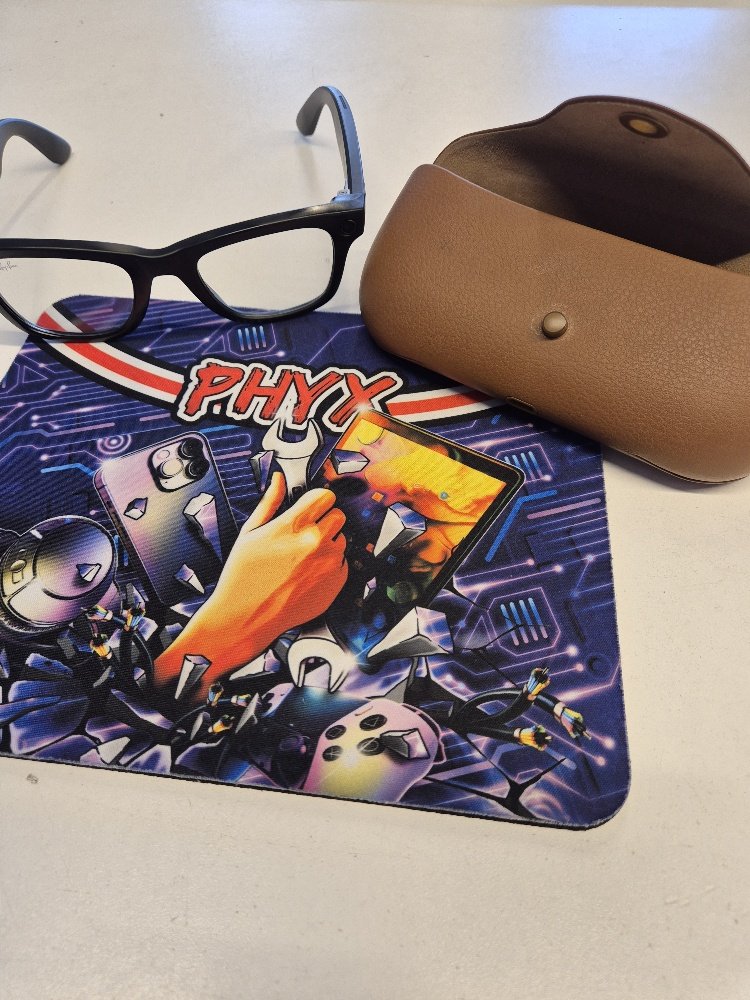 Ray-Ban Meta - Wayfarer (Gen 1) glasses with Meta AI, Audio, Photo, Video Compatibility - Clear to Green Transitions Lenses - Matte Black 2Q9GS11H9F020Y