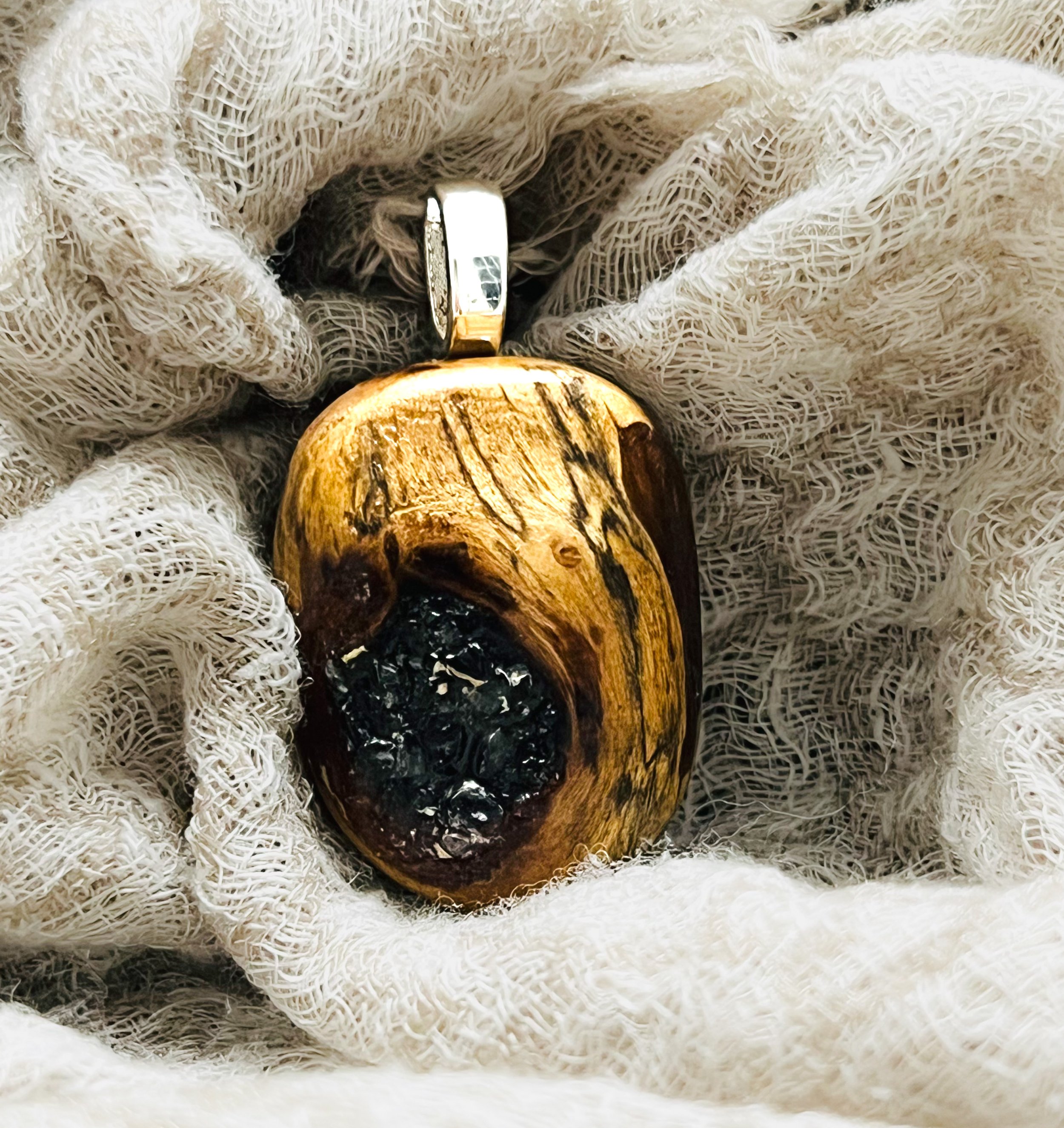 Dark Amethyst Portal Pendant
