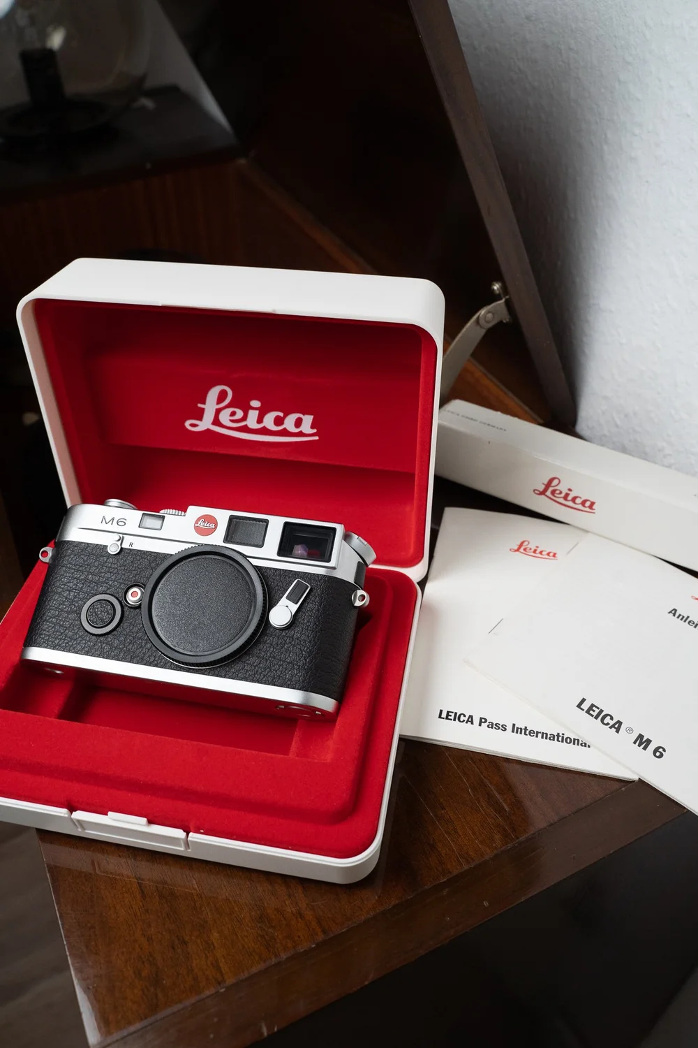Leica M6 — Analogthriftshop