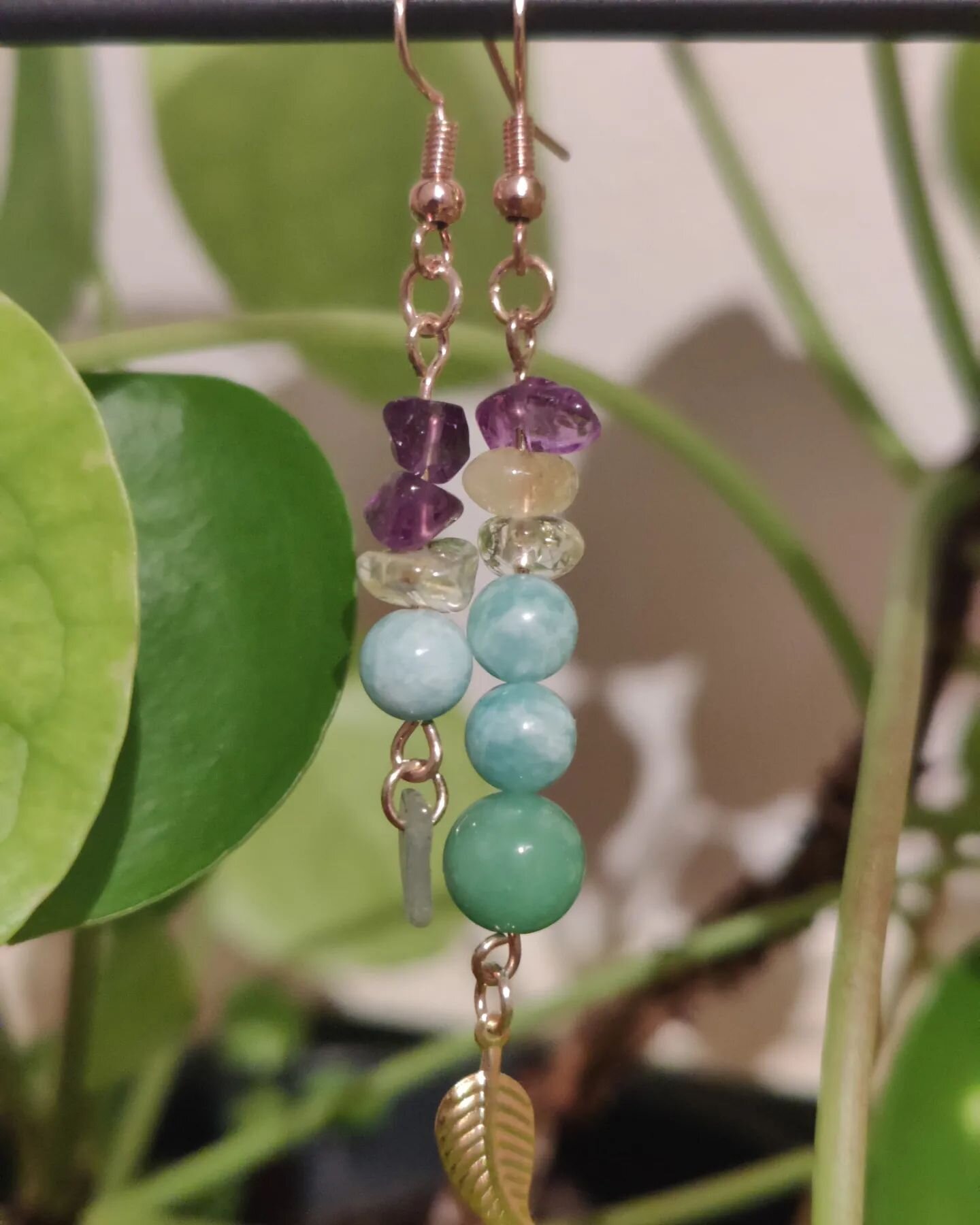 How about challenging ourselves to look at life from different perspectives? 

These asymmetrical earrings remind you to embrace differences and question status quo.

They include amethist, citrine, aventurine and amazonite.

Happy birthday @iriskuik