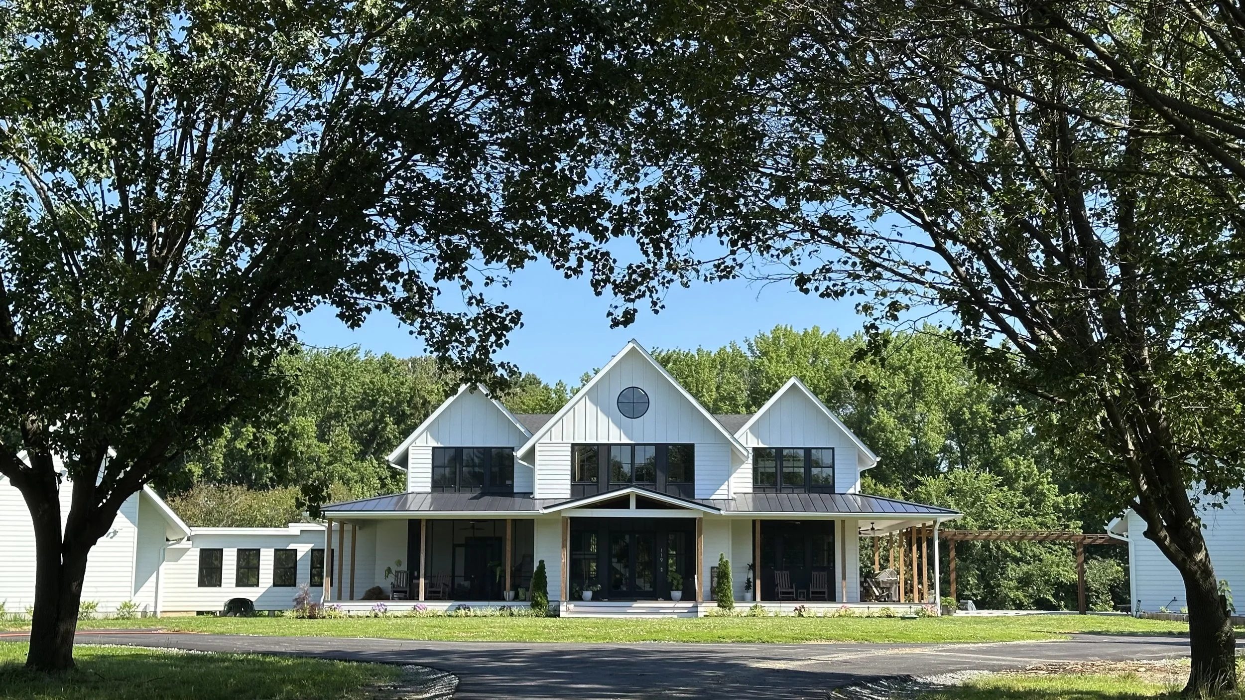 Bennett Point Farmhouse - Front Center