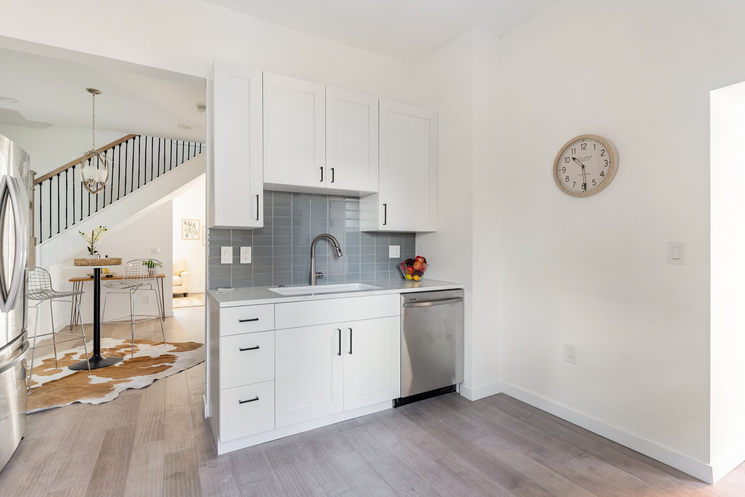 RealEstate-2a384306-5e84-43b0-9d93-a82ec9c31a2c-013.jpg