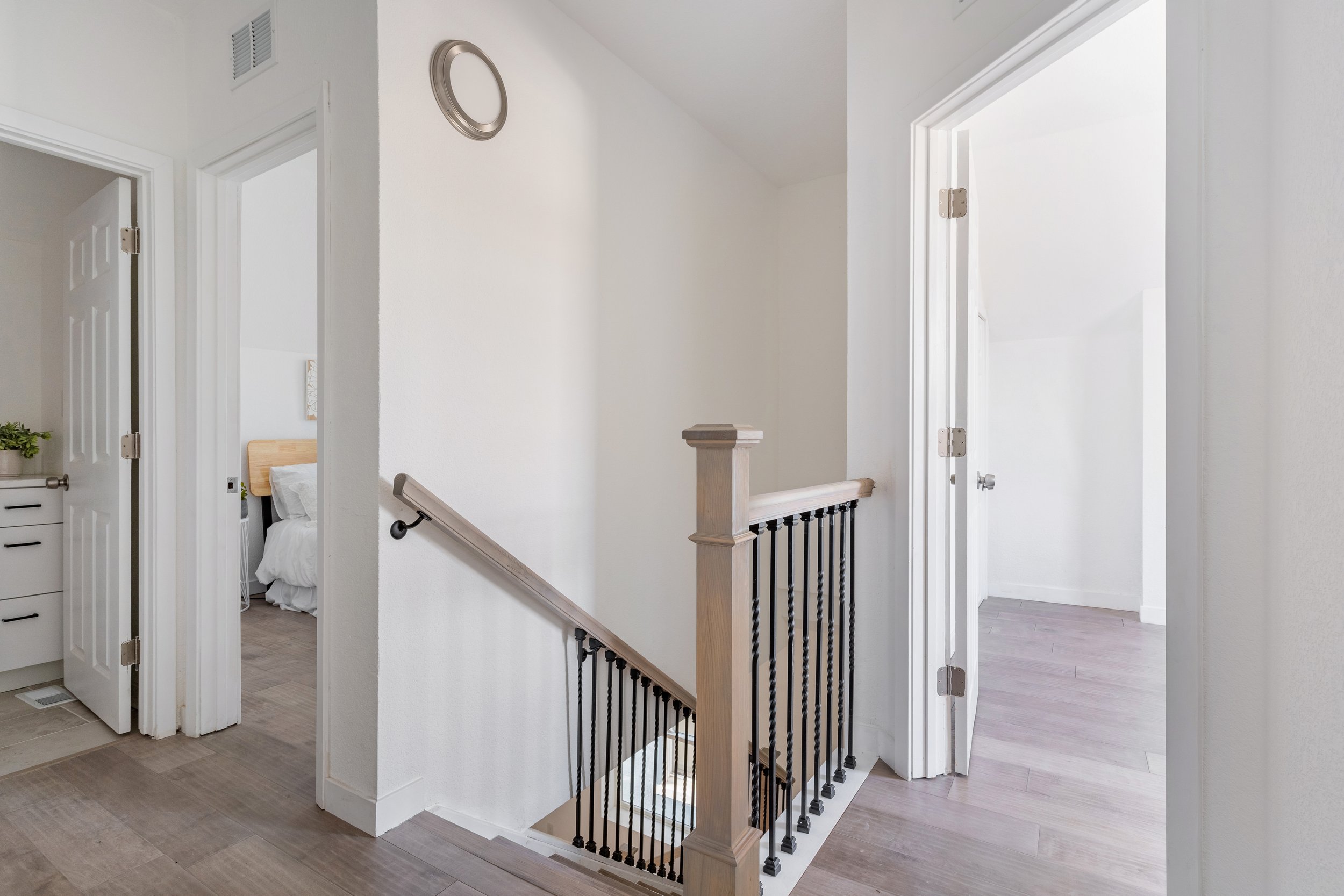 RealEstate-2a384306-5e84-43b0-9d93-a82ec9c31a2c-034.jpg