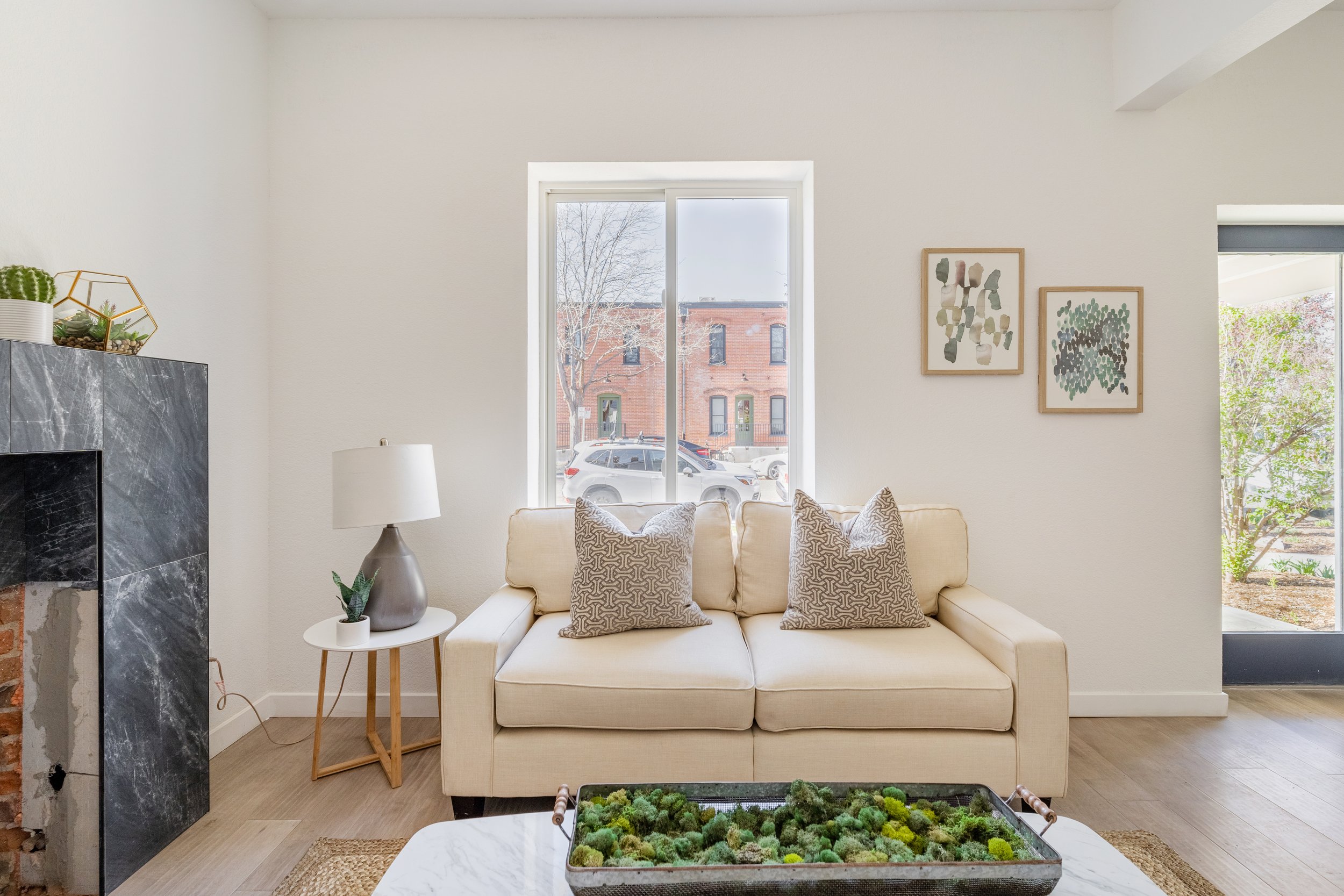 RealEstate-2a384306-5e84-43b0-9d93-a82ec9c31a2c-008.jpg