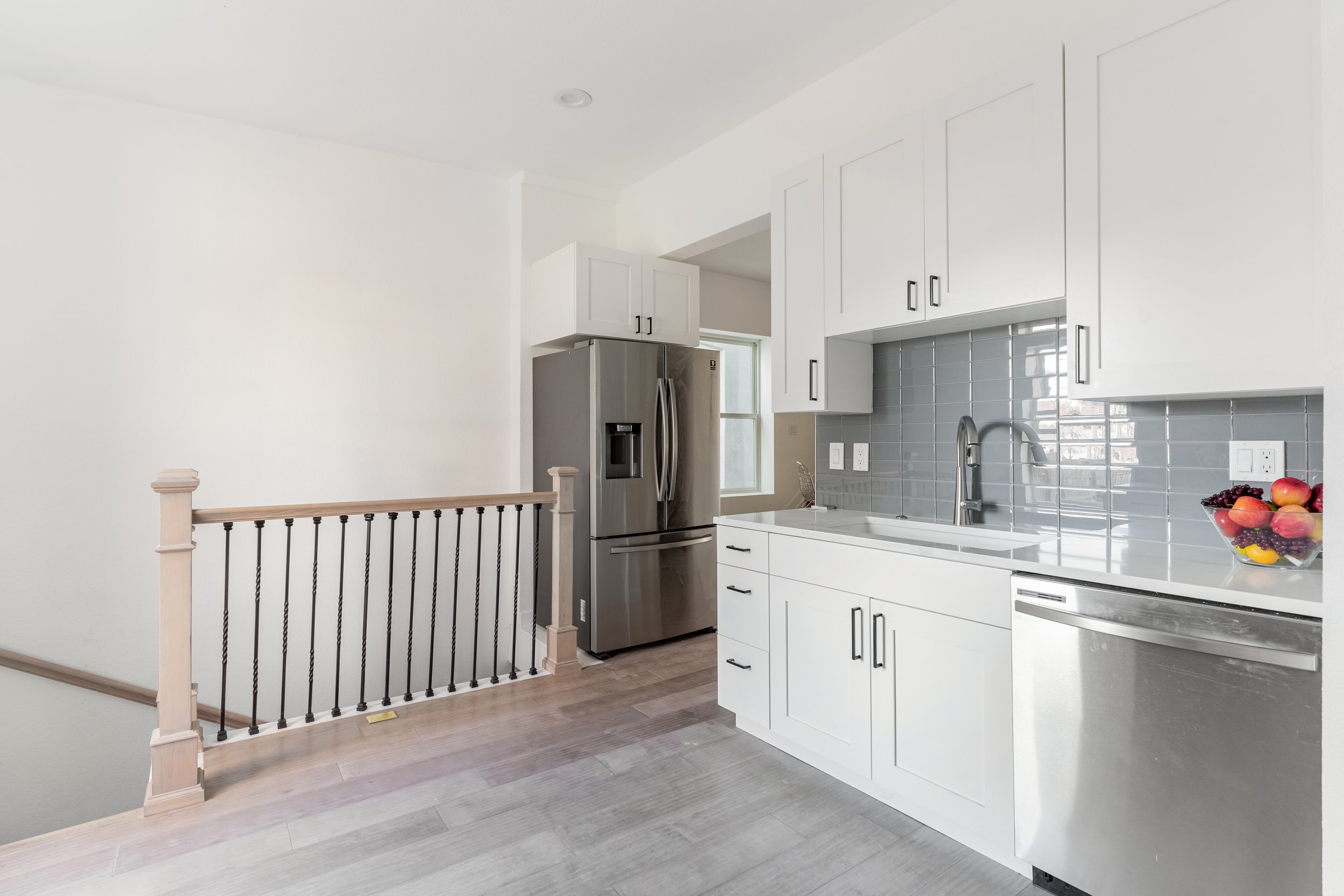 RealEstate-2a384306-5e84-43b0-9d93-a82ec9c31a2c-017.jpg