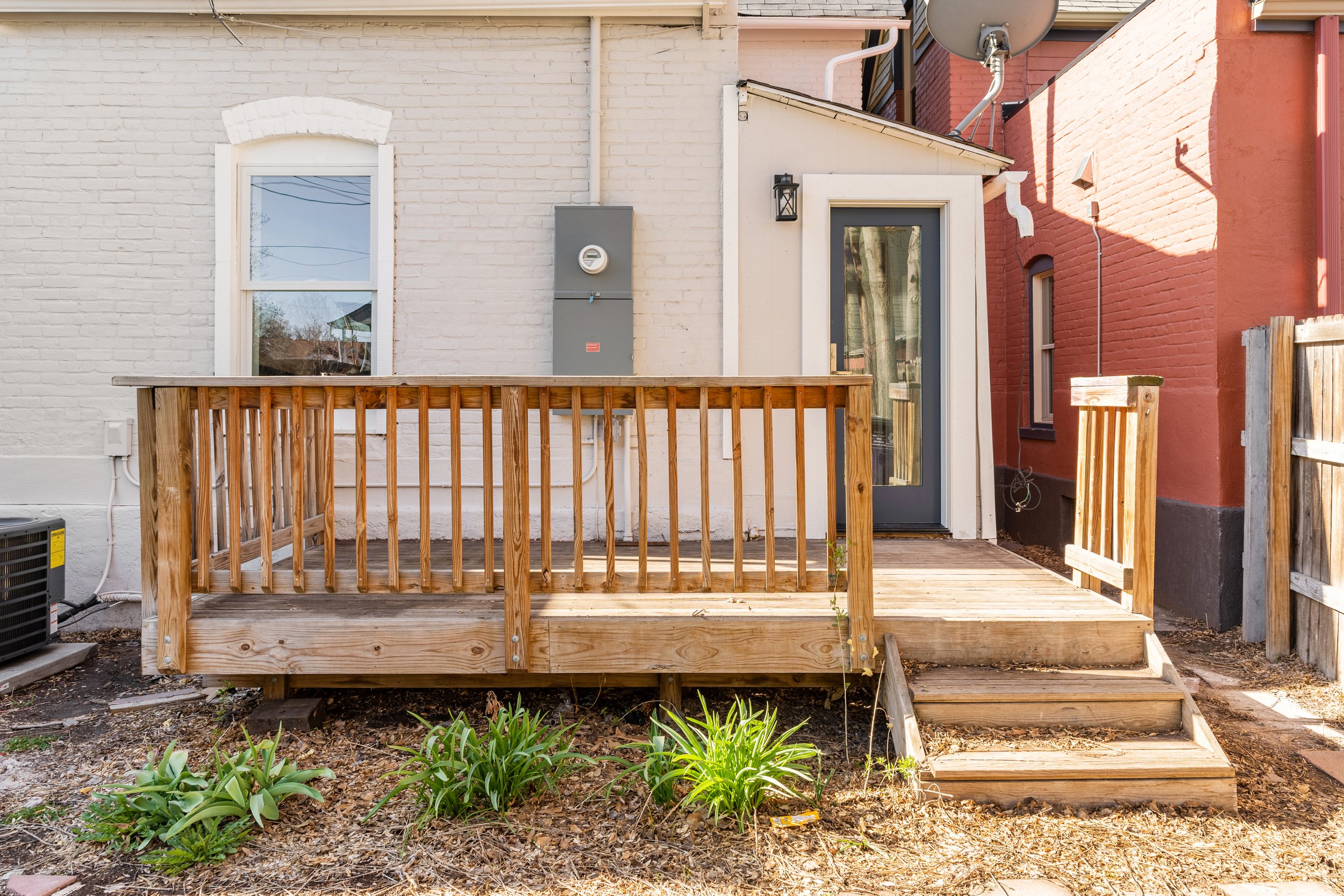 RealEstate-2a384306-5e84-43b0-9d93-a82ec9c31a2c-037.jpg