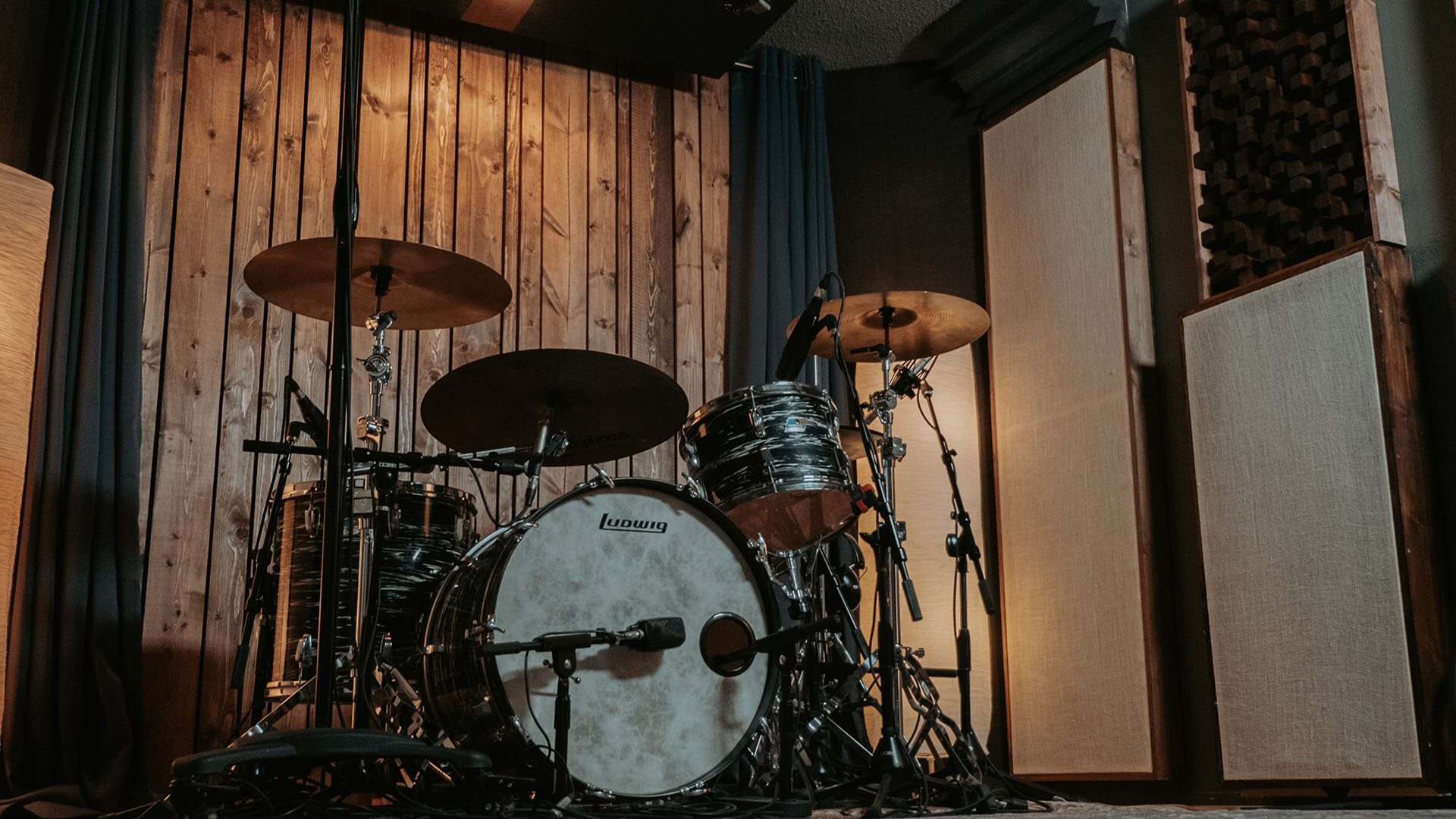 anthem-recording-studio-liveroom.jpg