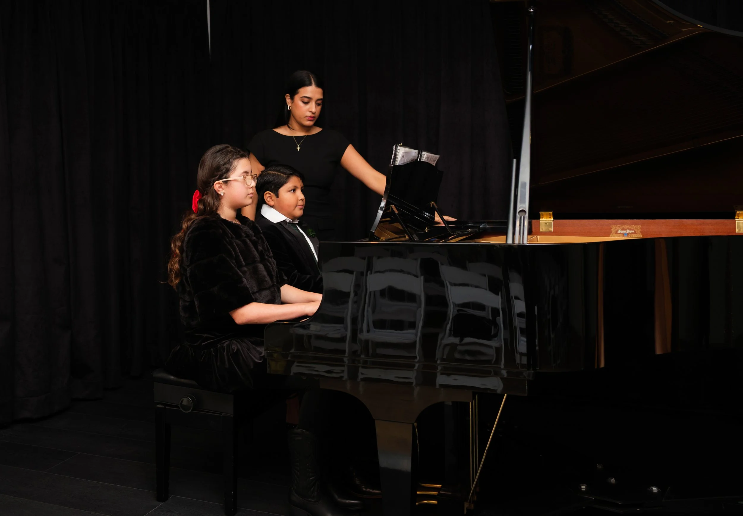 Nadia'sStudioRecital-20.jpg