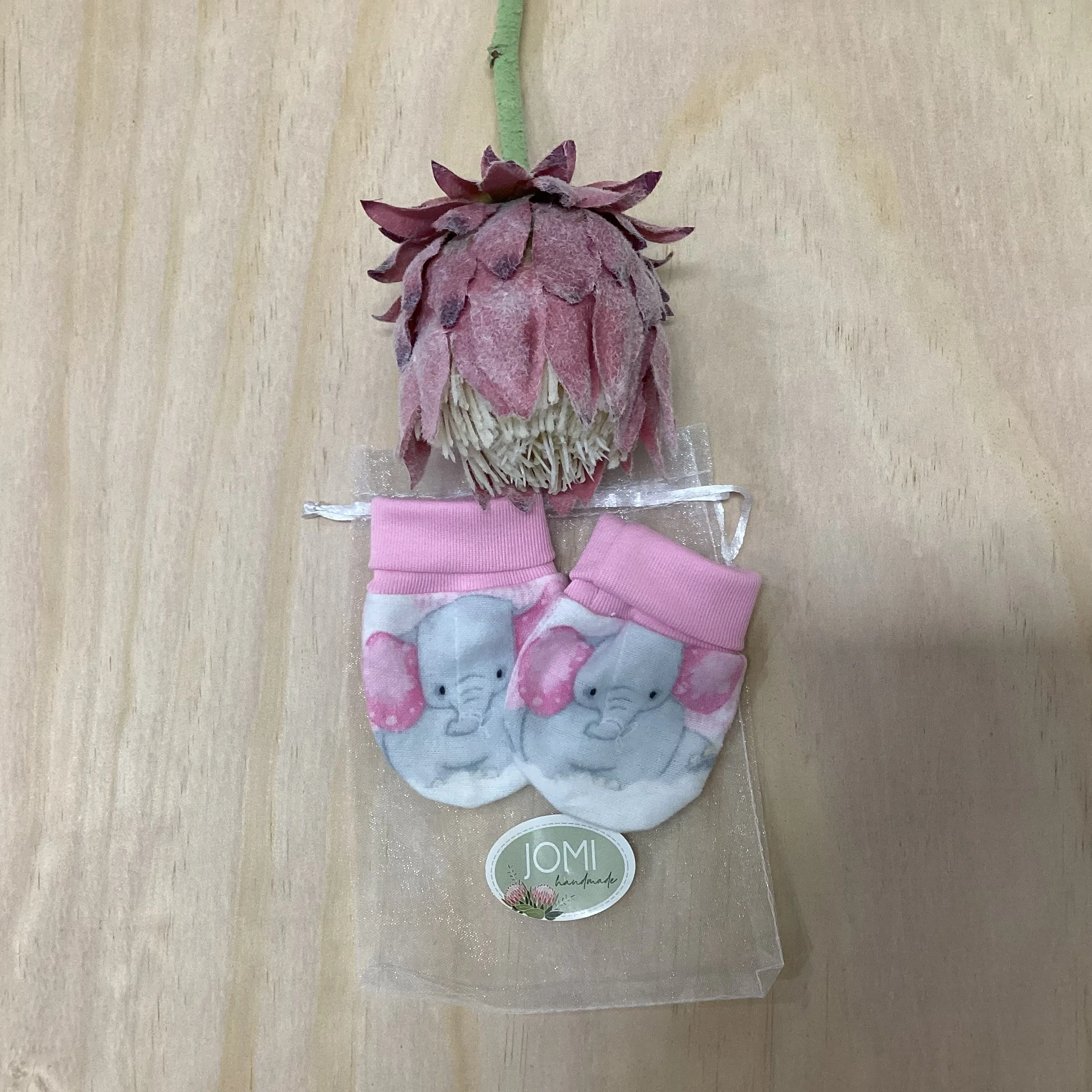 Pink Ele Mittens