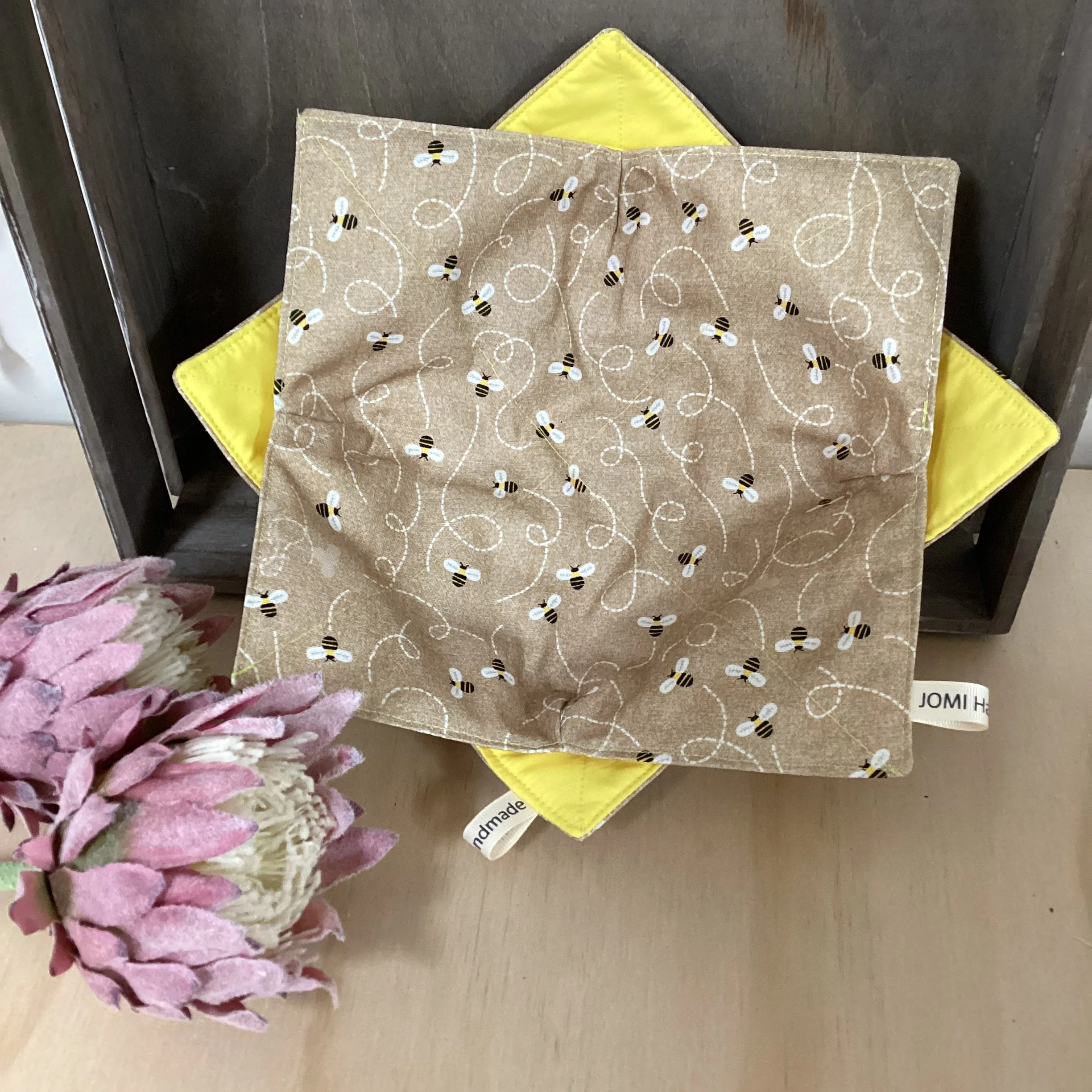 Bumble Bees Microwave Bowl or Plate Cosy