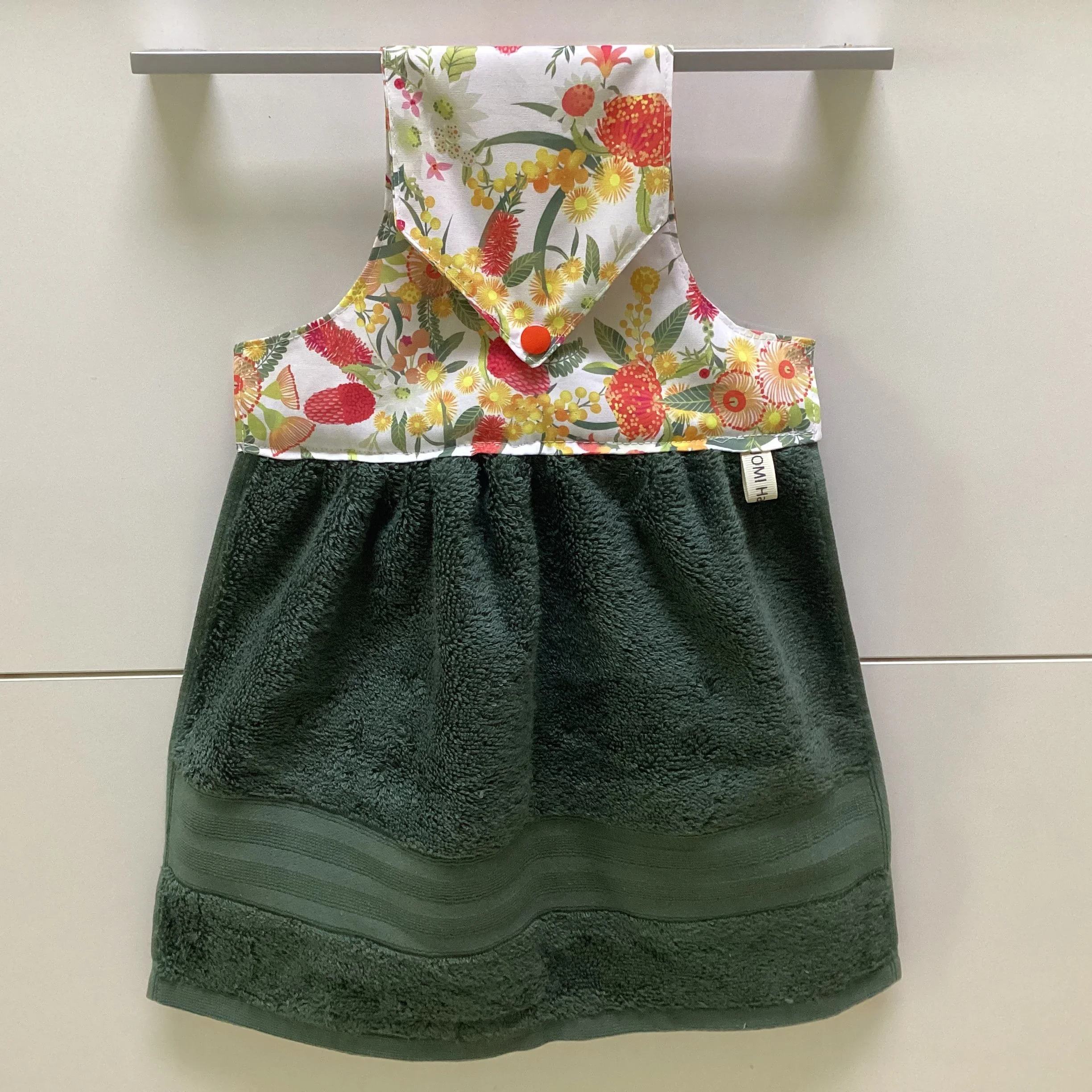 Aussie Floral Hanging Hand Towel