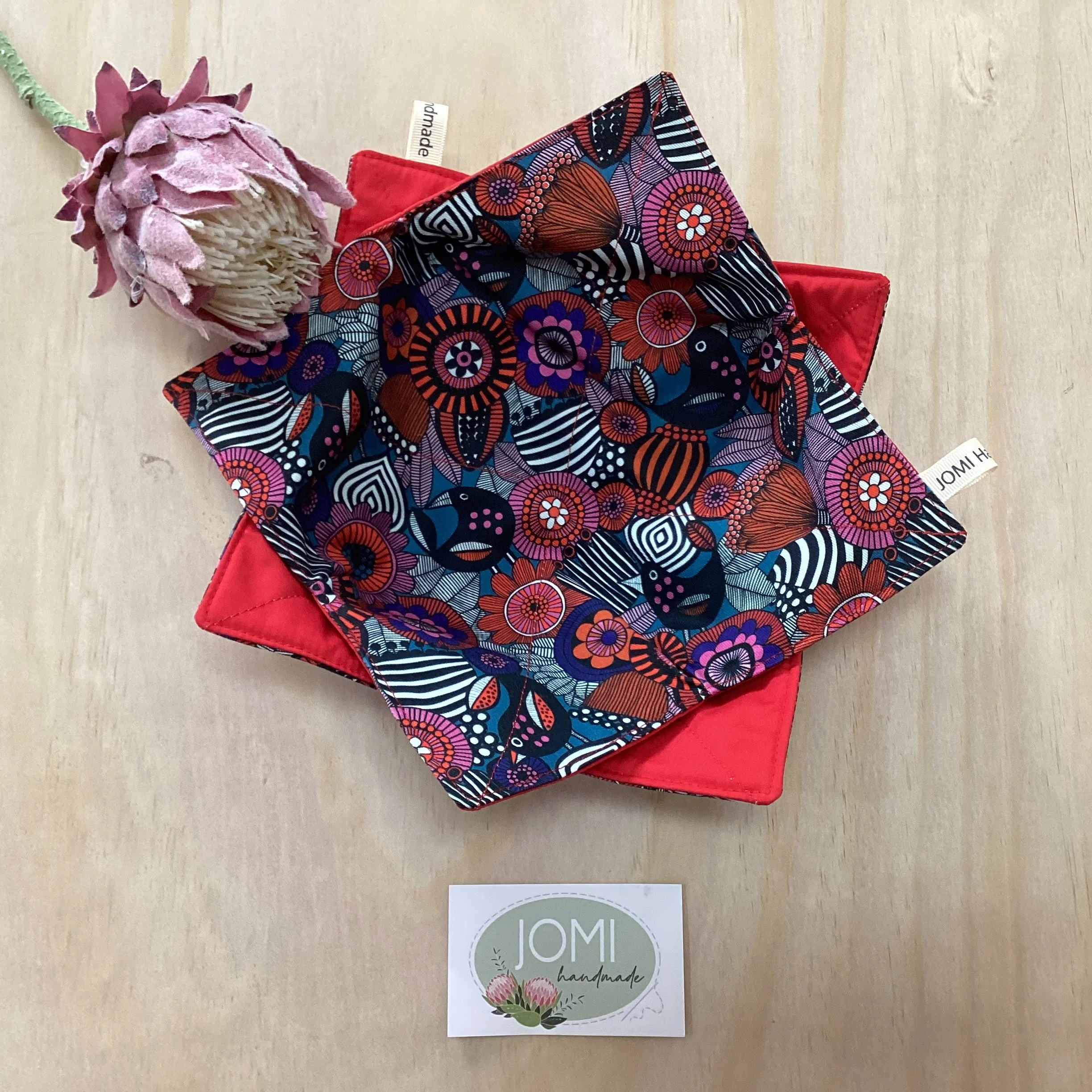 Retro -Red Microwave Bowl or Plate Cosy