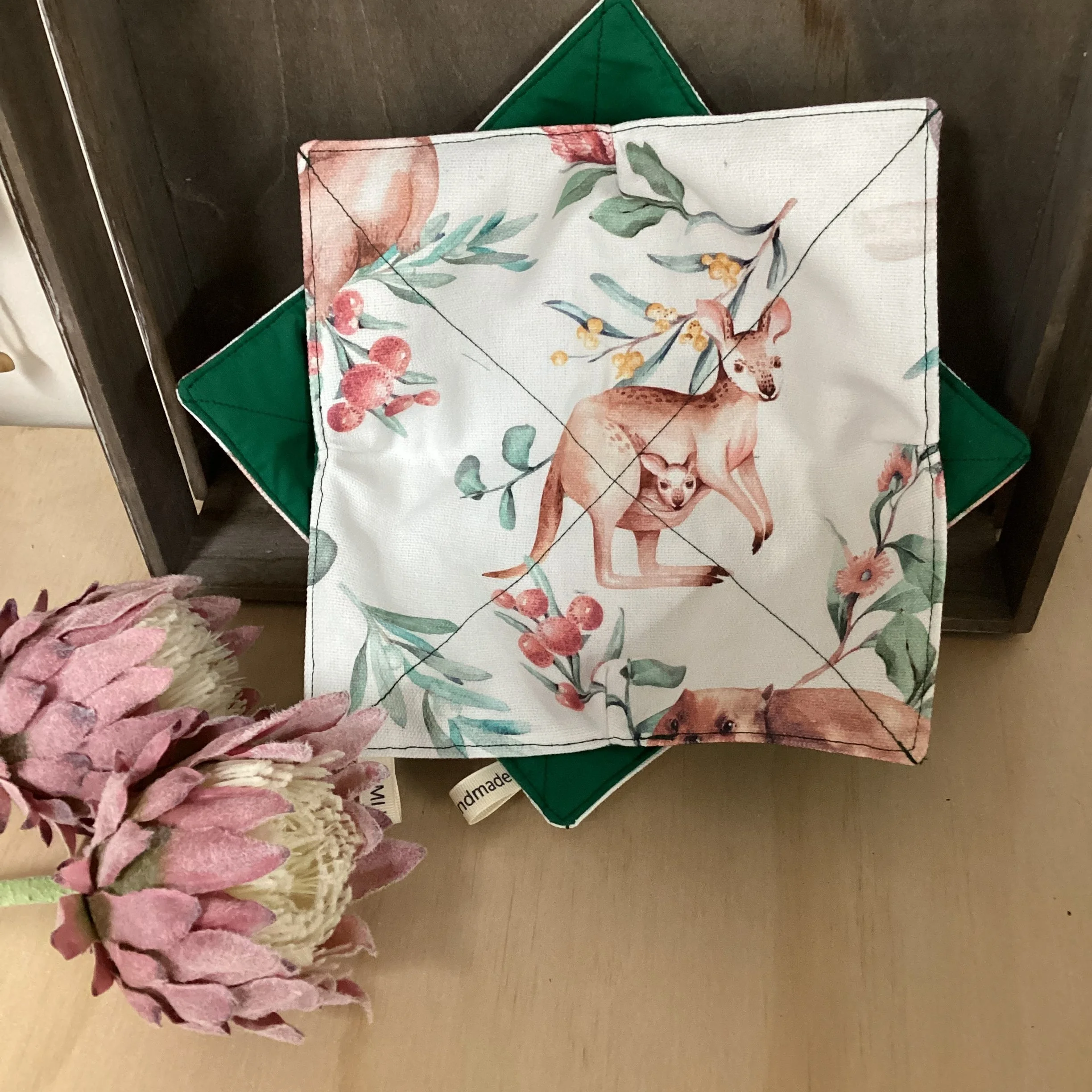 Aussie Animals White Microwave Bowl or Plate Cosy