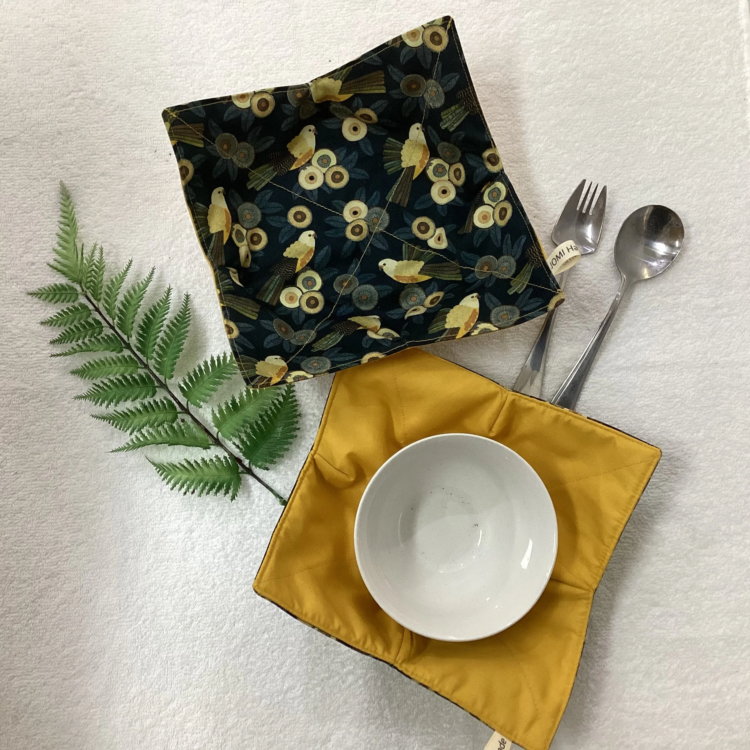 Golden Birds Microwave Bowl or Plate Cosy