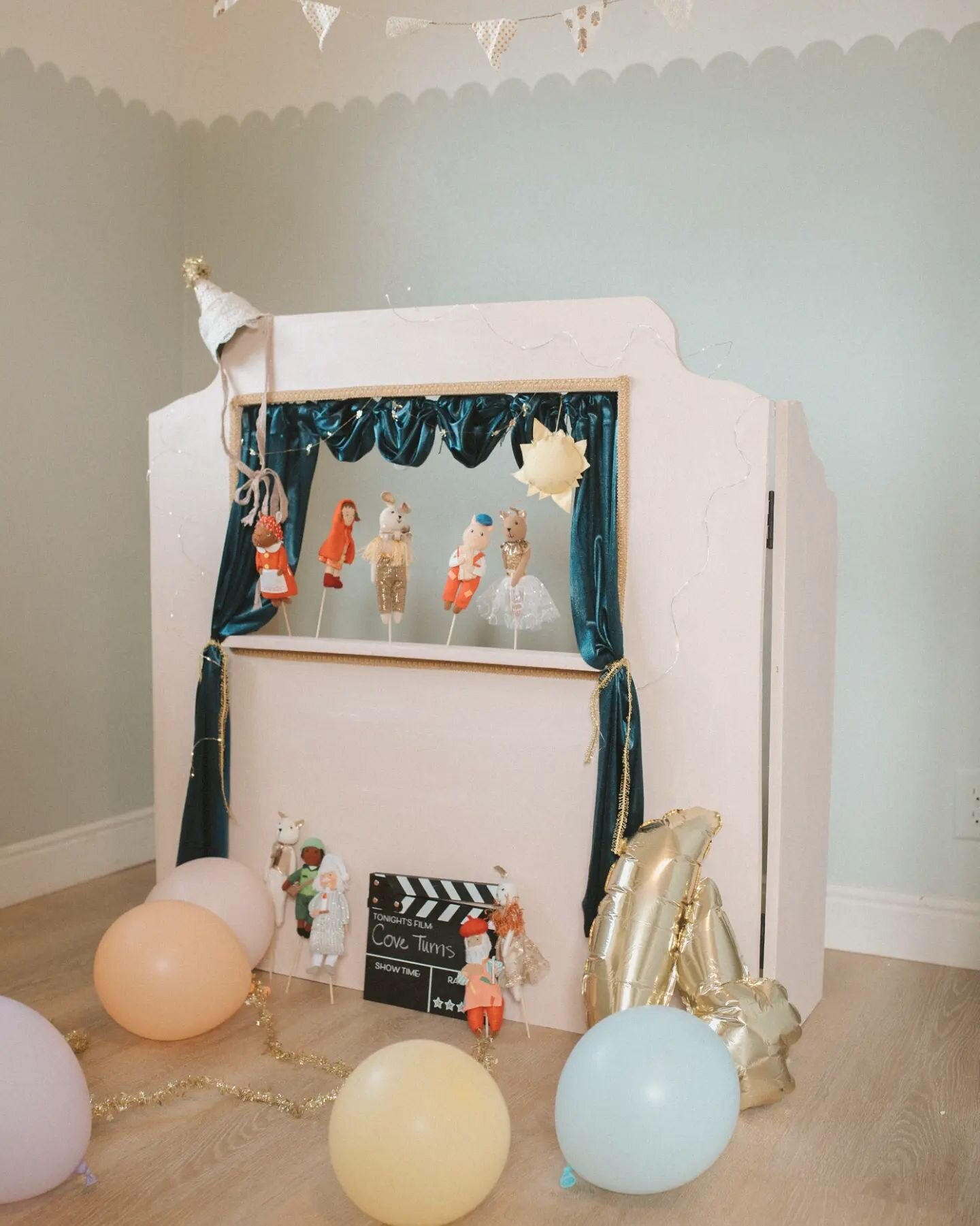 Cove is 4! ✨

I had a puppet theatre growing up that my mom made me so making this puppet theatre for Cove's birthday just felt right! She loves it and we'll have lots of fun making up stories ✨

🎭 I used the leftover plywood from our bunk beds to m