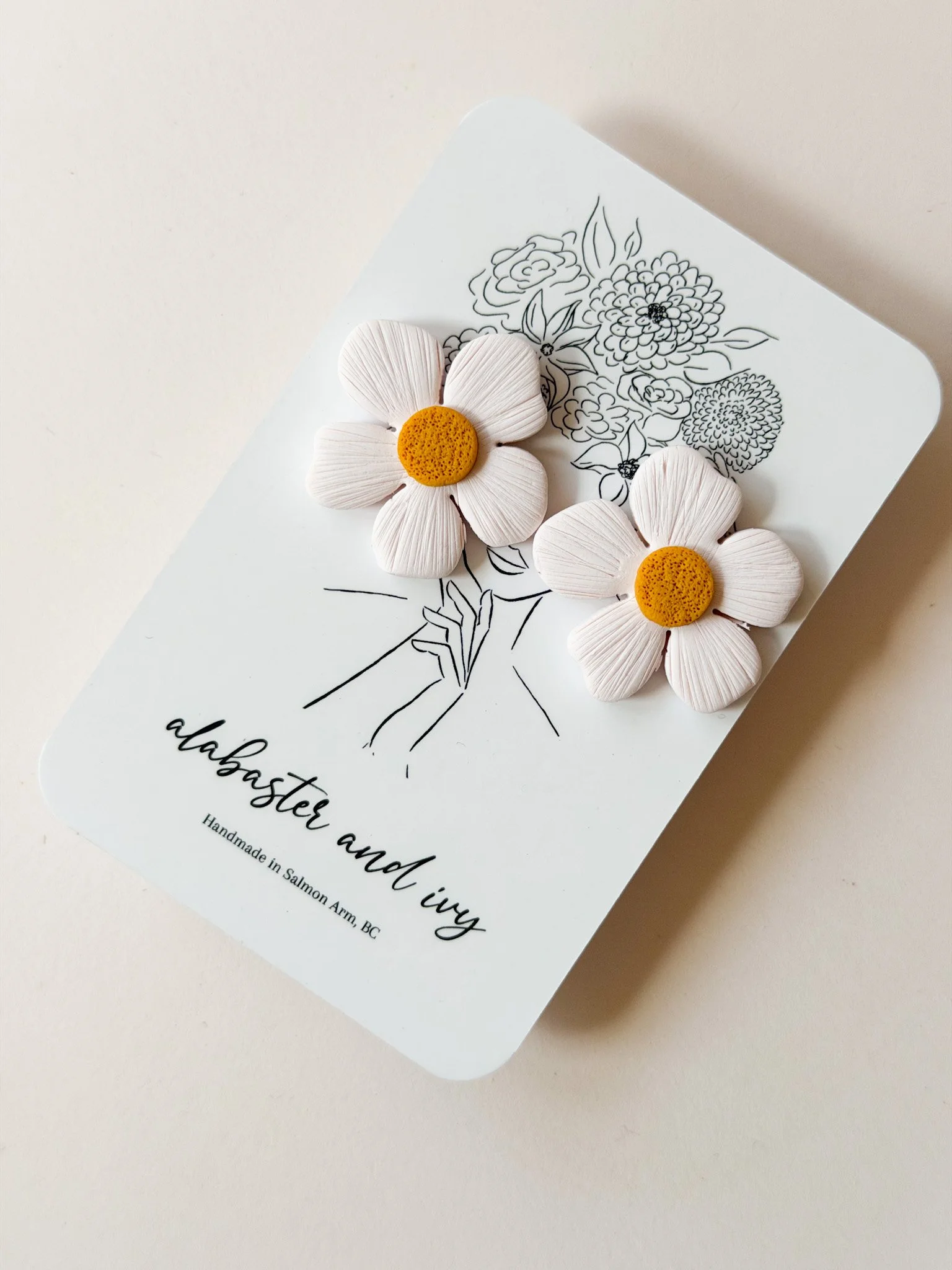 Blush Daisy Studs.jpg