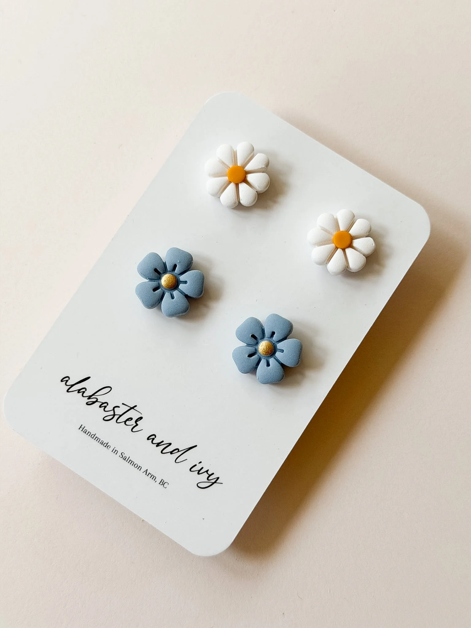 Daisy and Forget Me Not Stud Pack 2.jpg