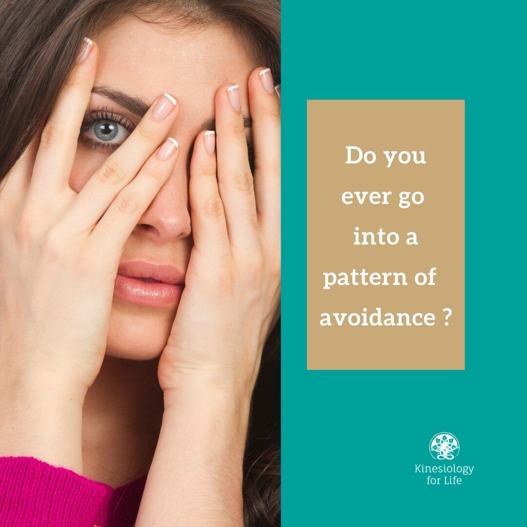 AVOIDANCE
Do you ever retreat either within your self internally and want to avoid situations?

This can be a coping mechanism we do when we feel like things are too hard or we are avoiding a situation.

We can find ourselves pulling away from people
