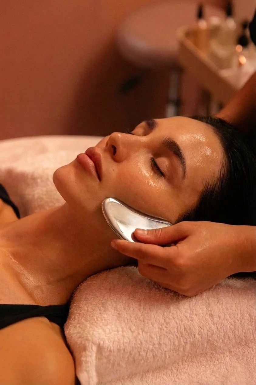 IV REAL GLOW + FACIAL TOTAL SCULPT