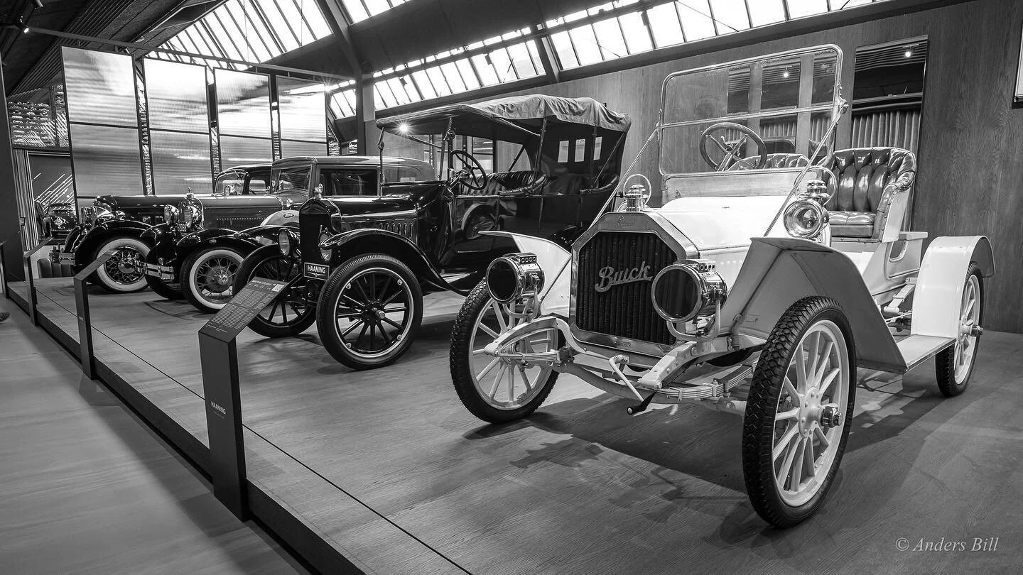 @haaningcollection er virkelig et bes&oslash;g v&aelig;rd! 

📸 @fujifilmnordic XT-3 med @fujinonlenses XF8-16 f2.8

#photography #fujifilm #fujifilmnordic #xt3 #xf816mm #editing #macbook #cars #old #oldschool #american #museum #bw #bwphotography #bl