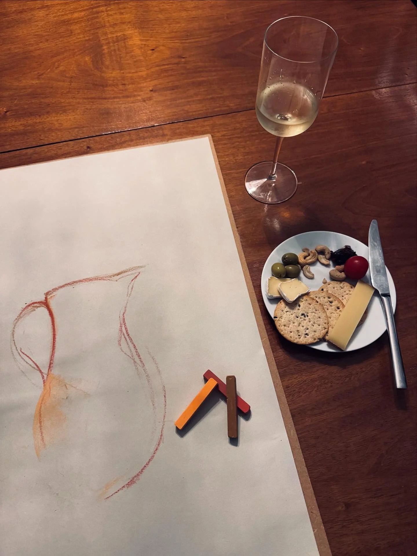 @mustardcowork and @squound bring you…
Still life + wine + cheese
Next Thursday (25 Sept) at Mustard Cowork on Little Underbank 
All welcome
Link in bio for tickets
#stockport #creative @underbanks_sk @totallystockport #coworking #communi